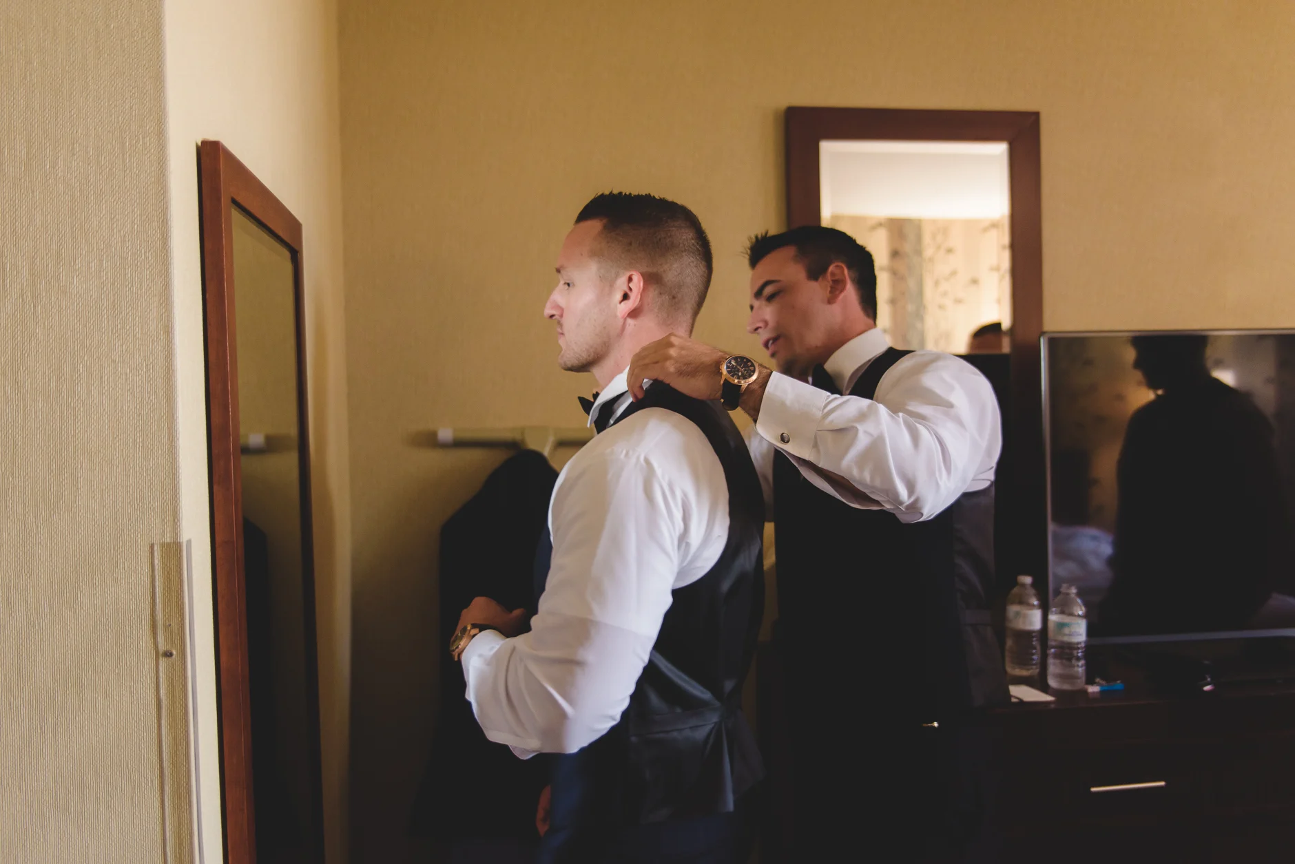 Buffalo-Wedding-Photographer_003.jpg