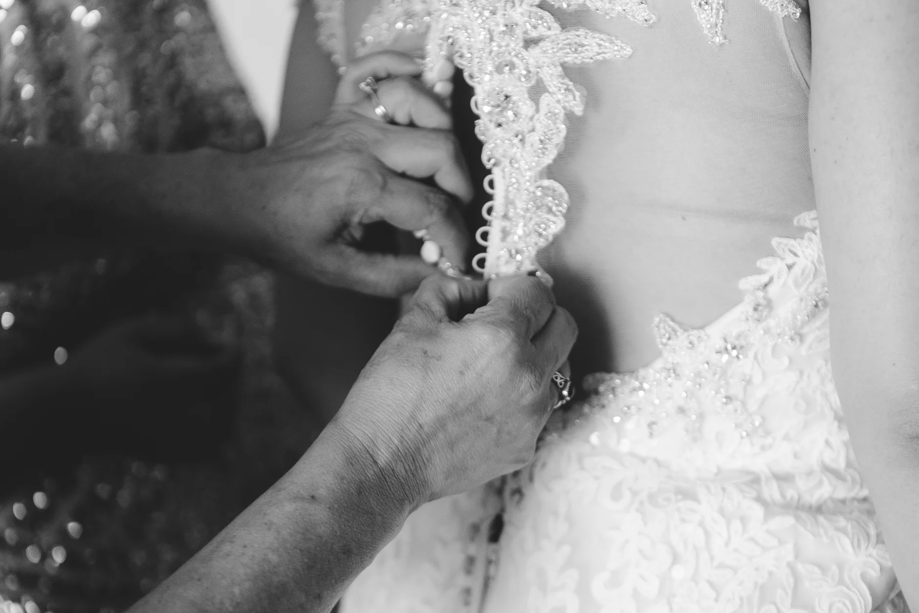 Buffalo-Wedding-Photographer_013.jpg