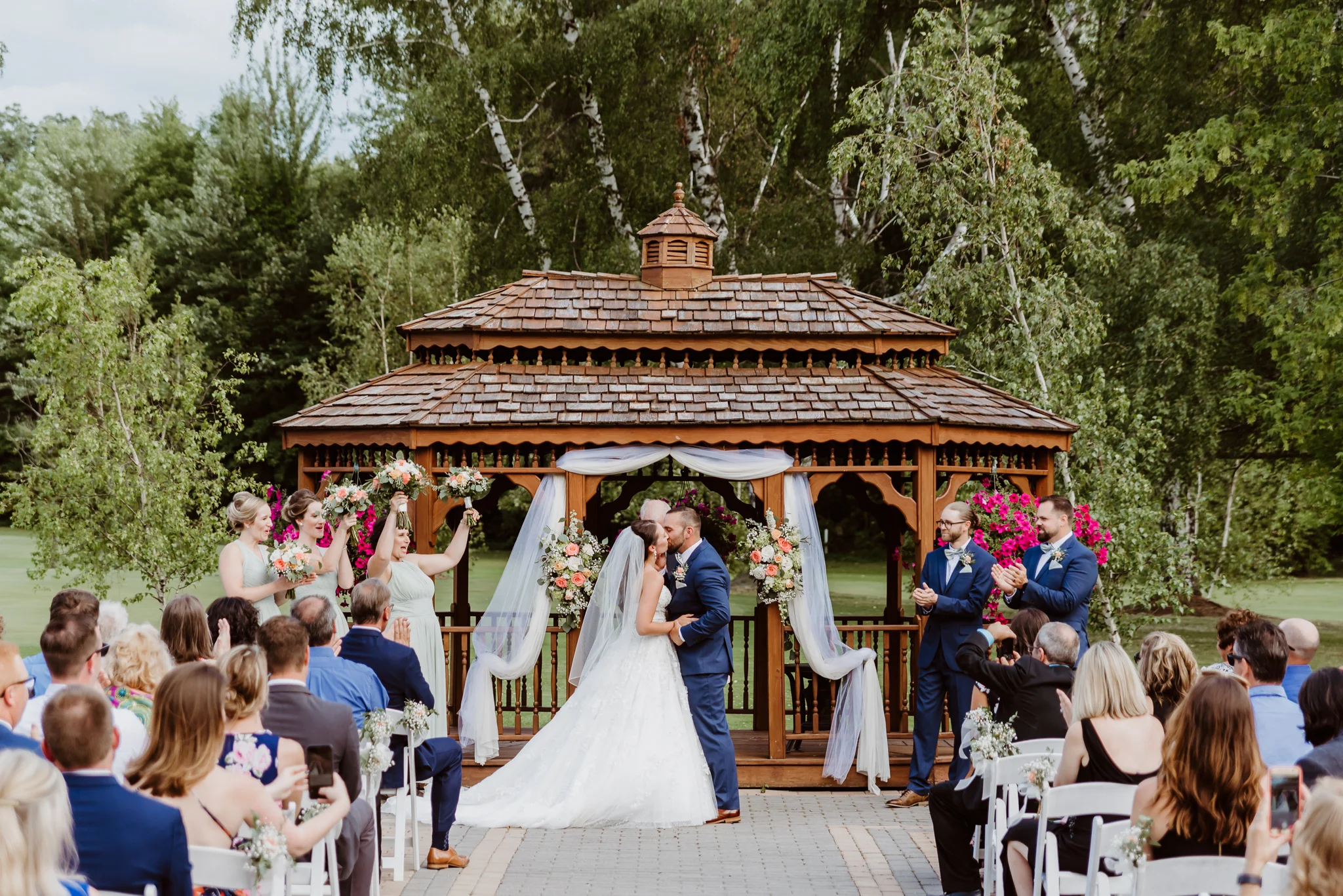 www.buffaloweddingphotographer.co