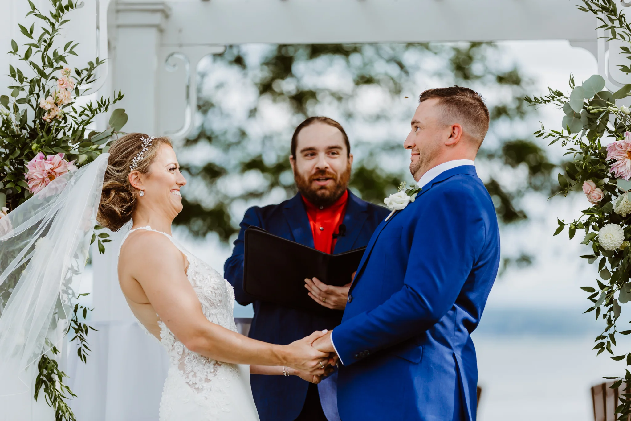 www.buffaloweddingphotographer.co