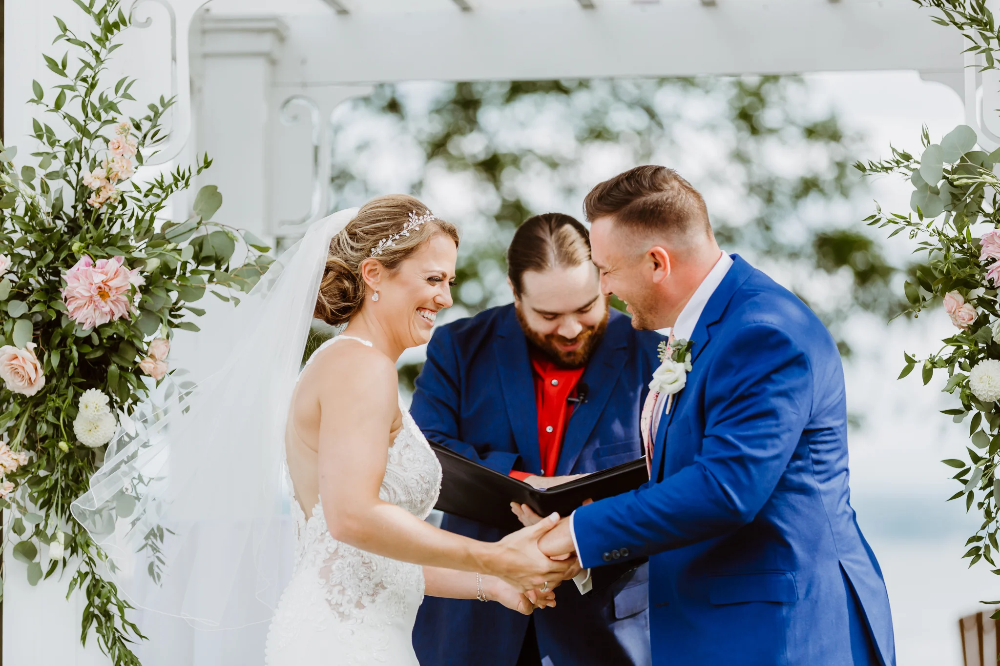 www.buffaloweddingphotographer.co