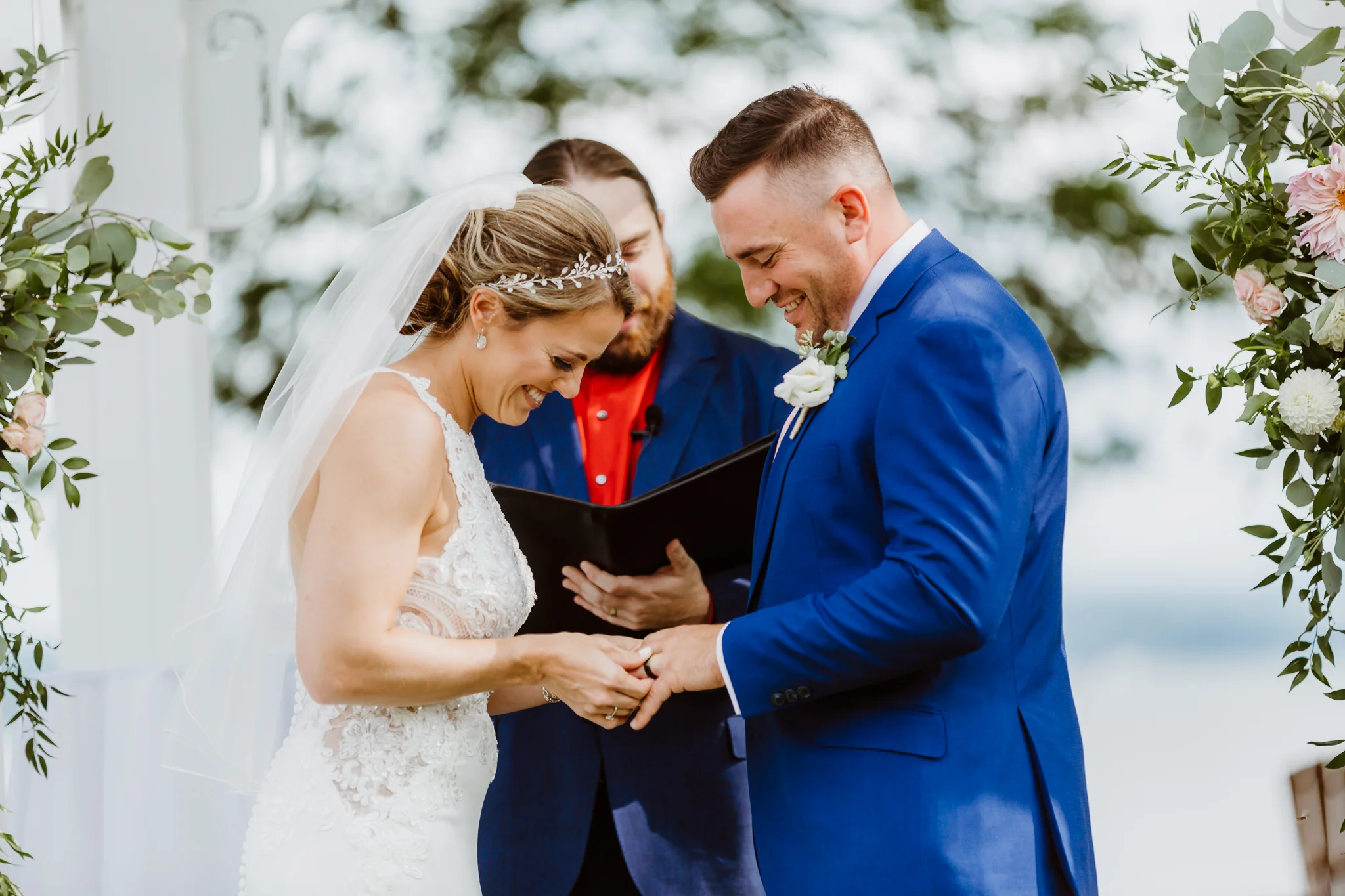 www.buffaloweddingphotographer.co
