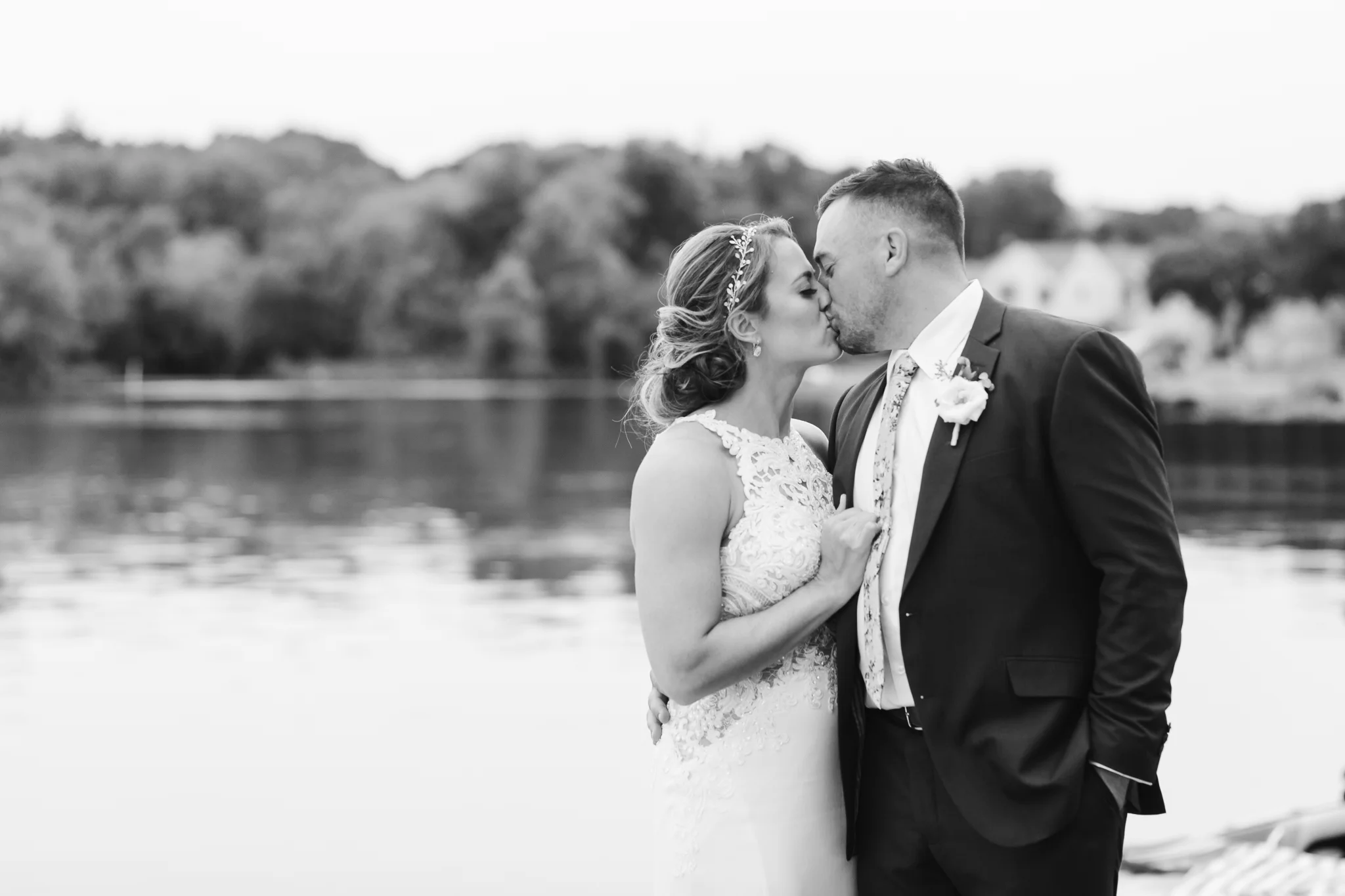 www.buffaloweddingphotographer.co