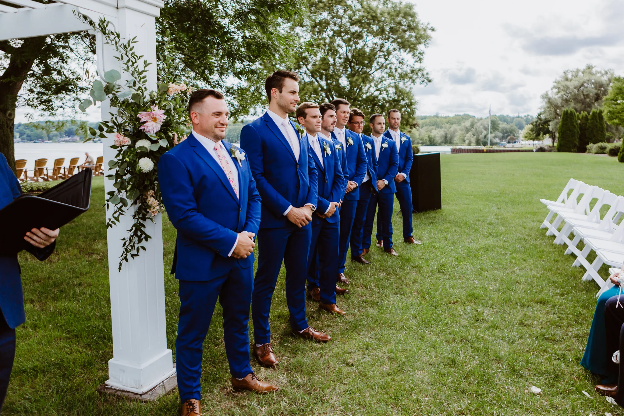 www.buffaloweddingphotographer.co