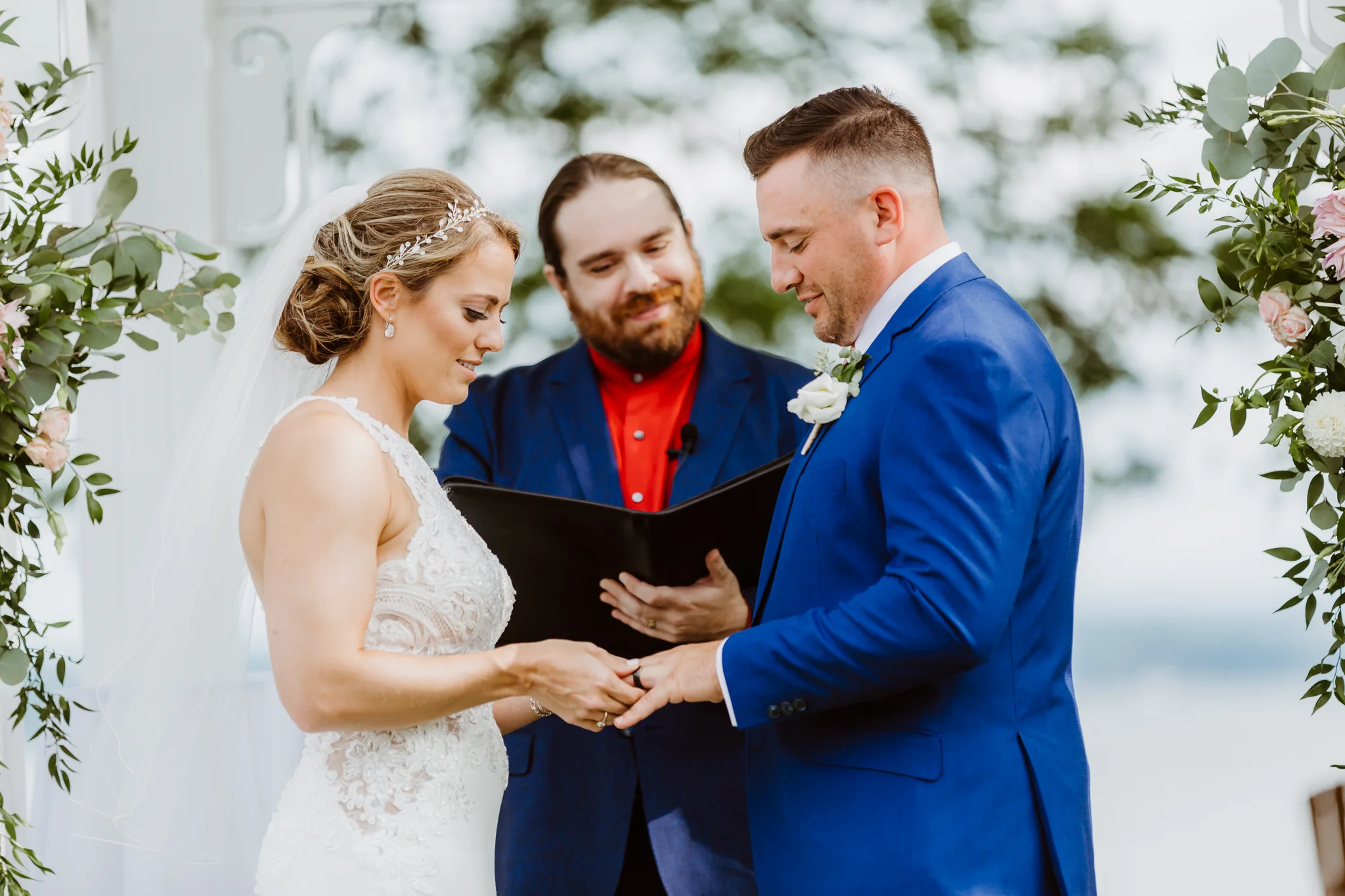 www.buffaloweddingphotographer.co