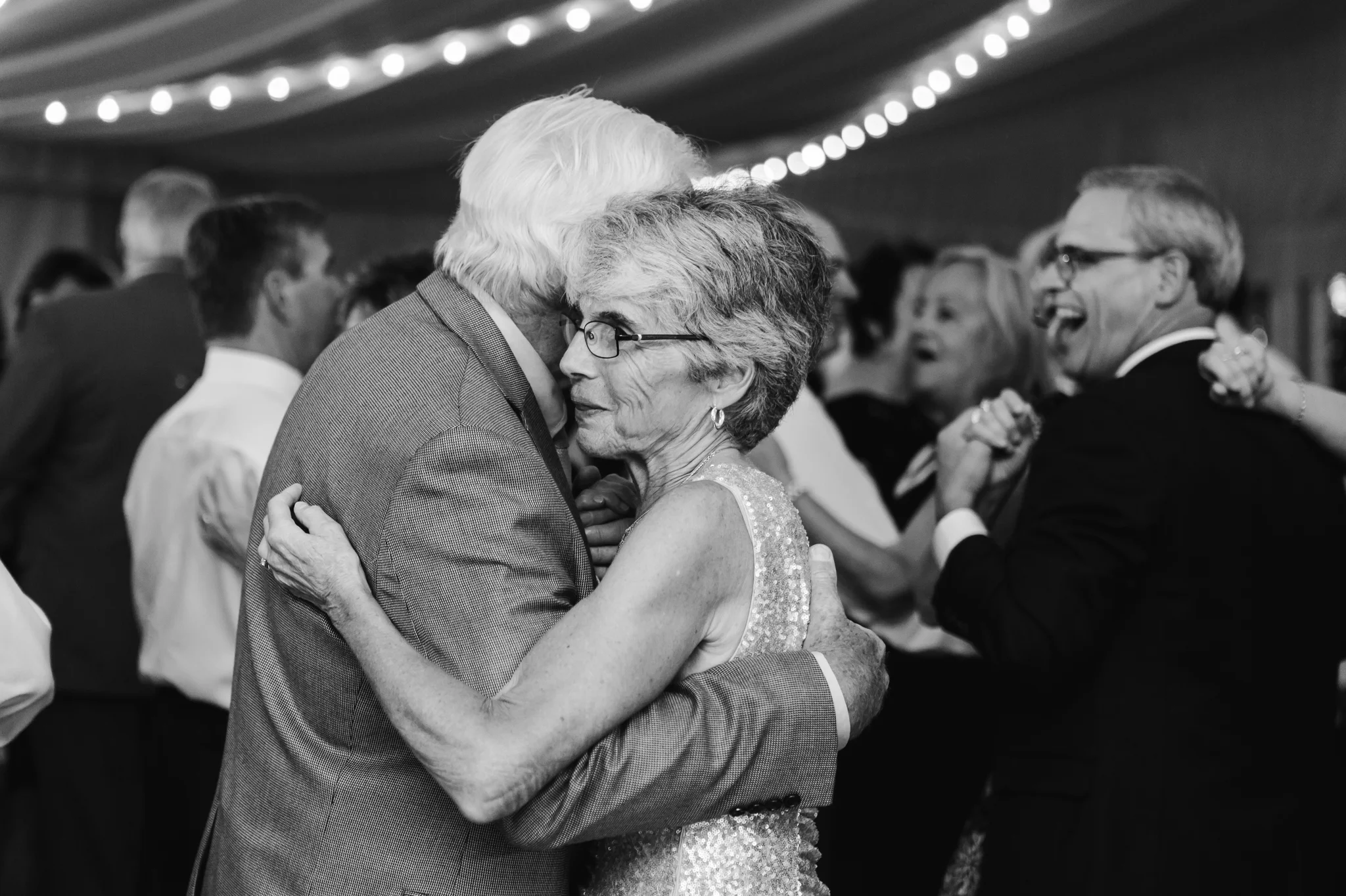www.buffaloweddingphotographer.co