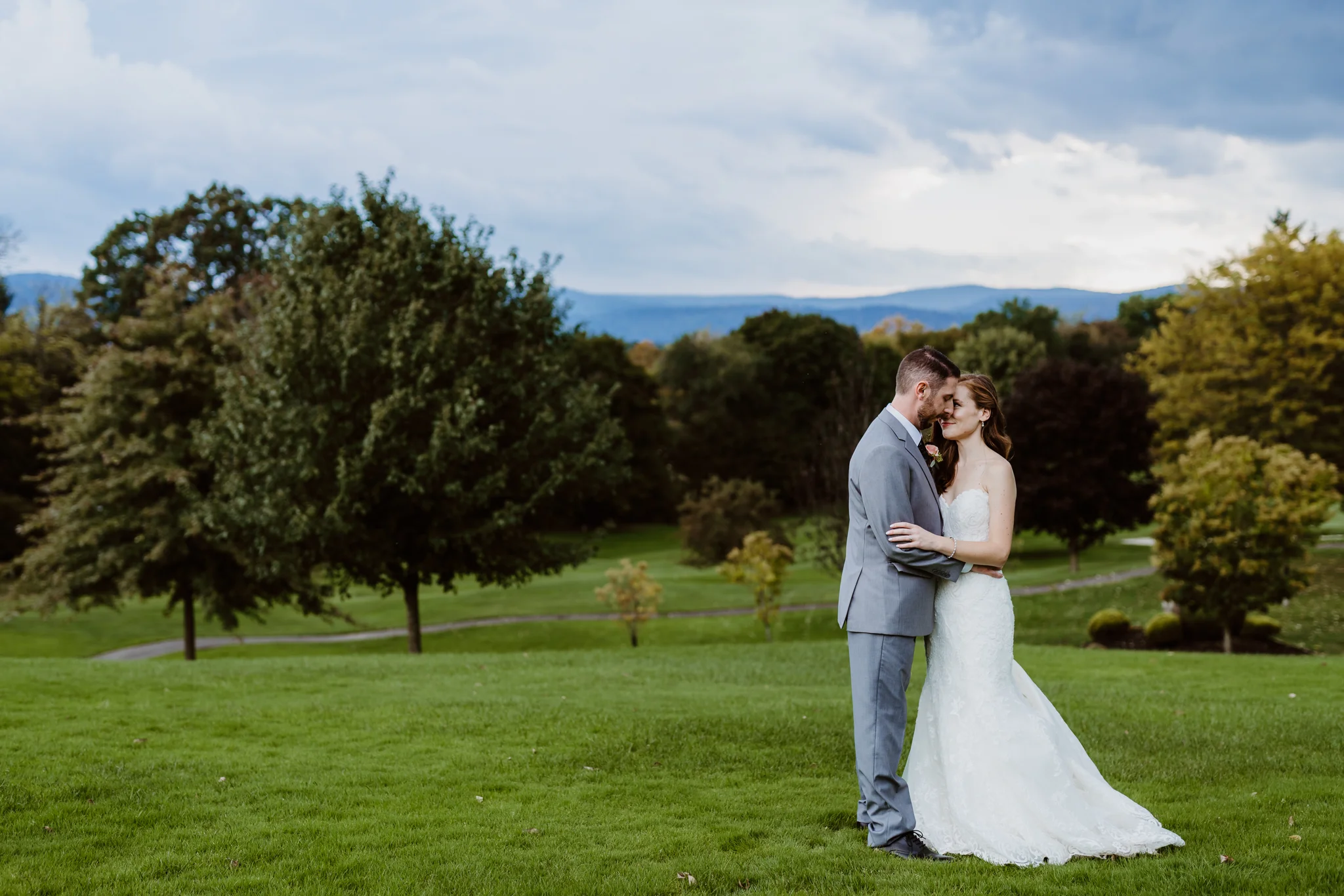 www.buffaloweddingphotographer.co