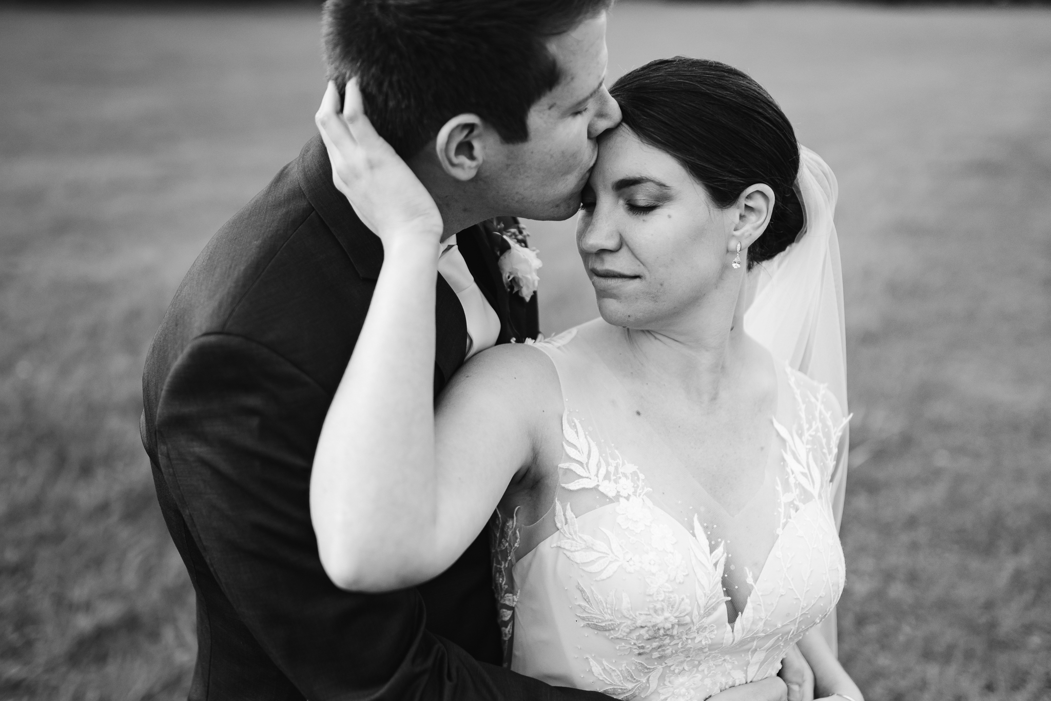 www.buffaloweddingphotographer.co