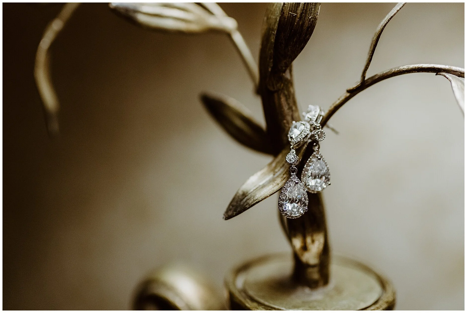 wedding earring Rochester Wedding Photographer