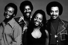  The Misunderstood Talent of Gladys Knight (  New Yorker  ) 