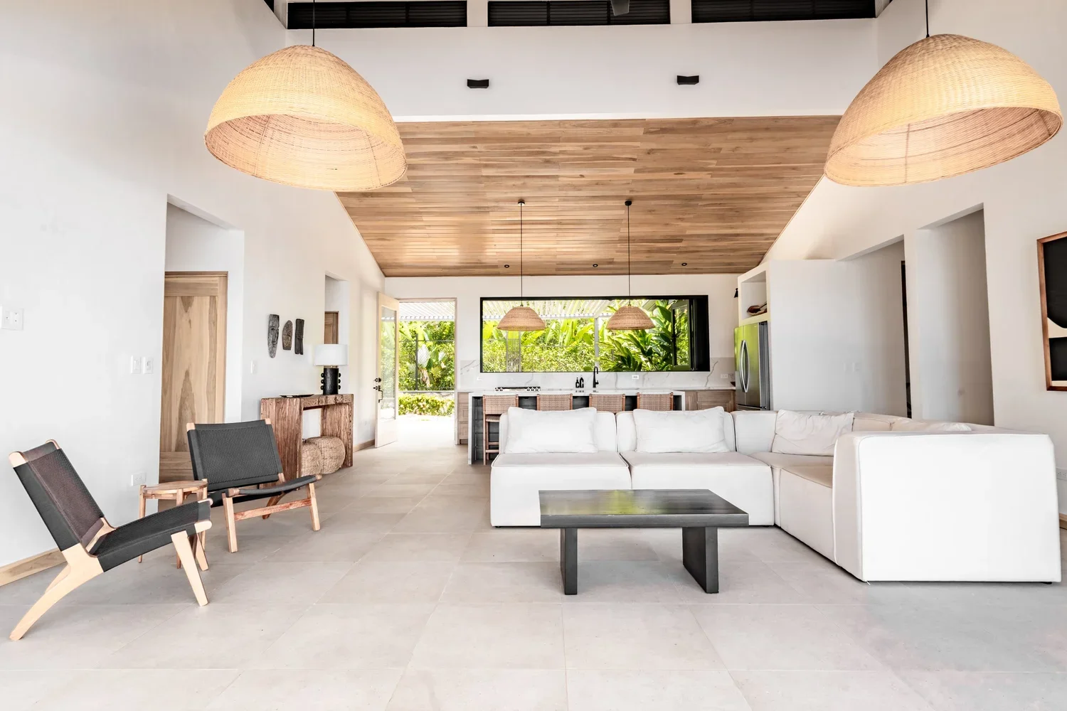 gairdner-interior-design-costa-rica-DSC03896-HDR.webp