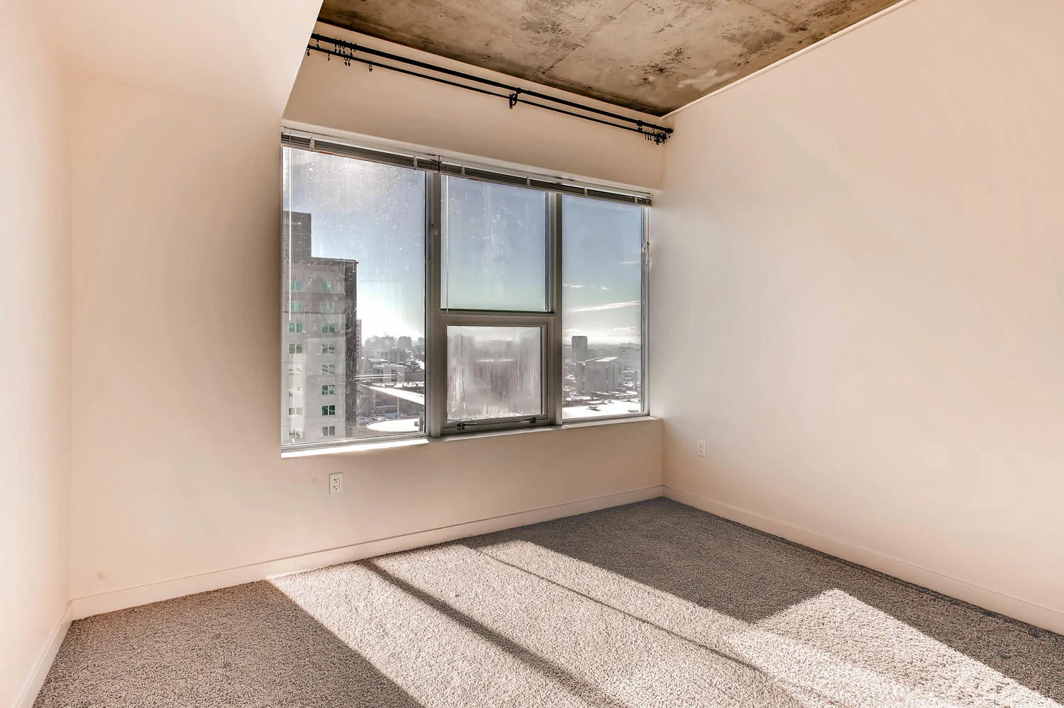 891 14th St 1816 Denver CO-large-009-7-Master Bedroom-1500x999-72dpi.jpg