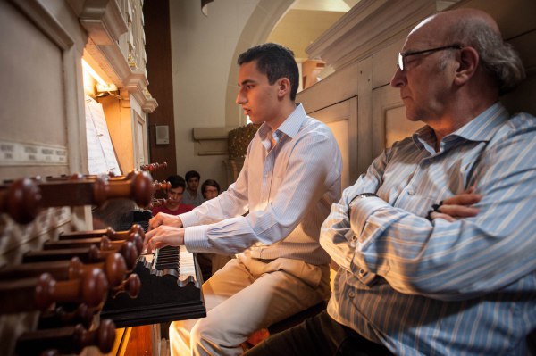 Khristian Erich performing Buxtehude.