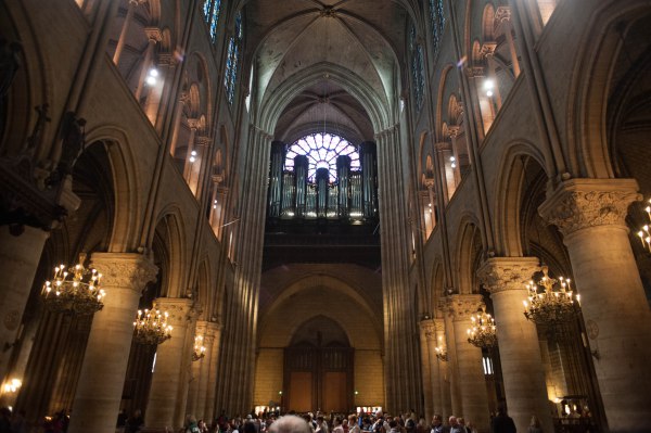 (the great organ under restoration, high above a sea of tourists)