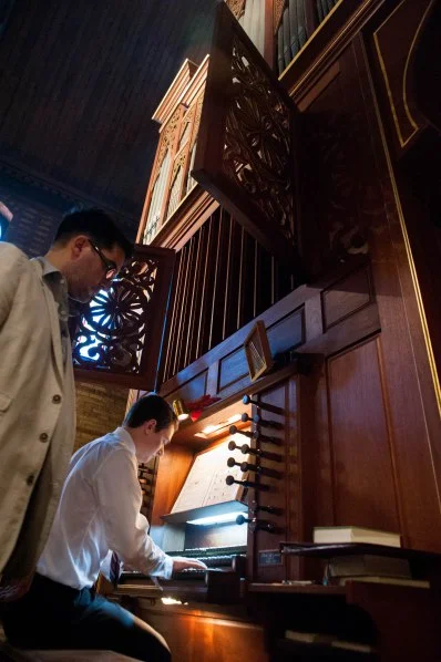 David von Behren playing the Bach D Major Prelude and Fugue, BWV 532 with registration help from Federico Andreoni, the music director at St. John the Evangelist.