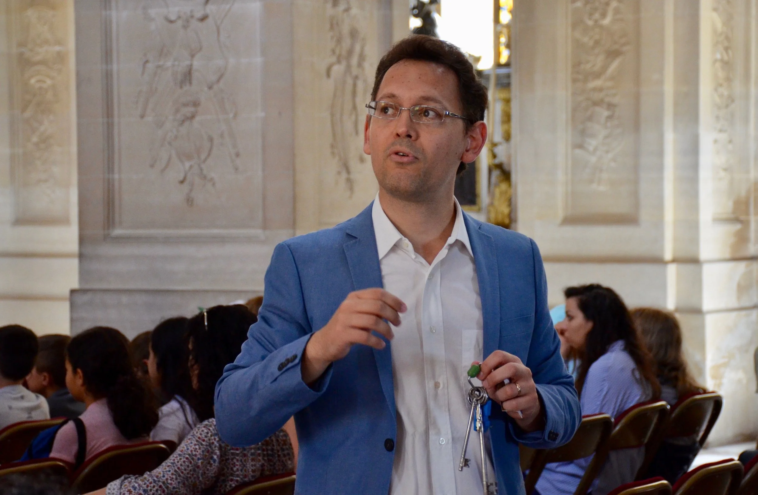 Jean-Baptiste Robin speaks about the history of the La Chapelle Royale 0rgan