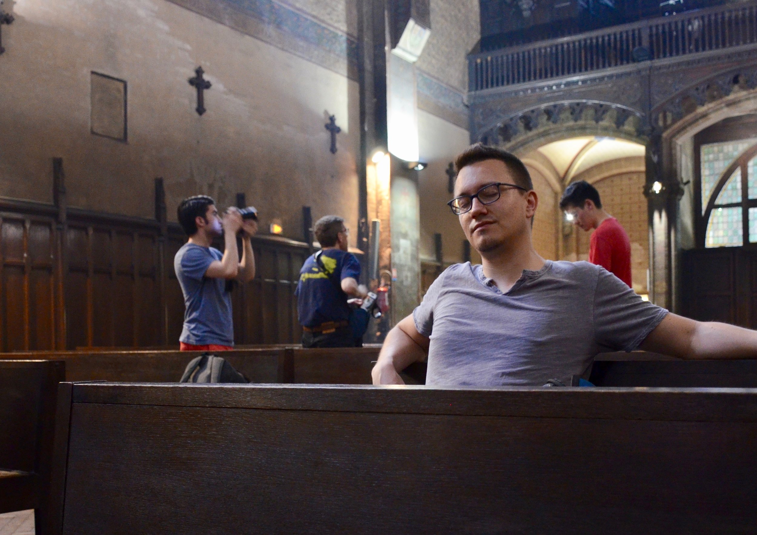 Corey De Tar listening to the Puget organ in Notre-Dame du Taur, Toulouse