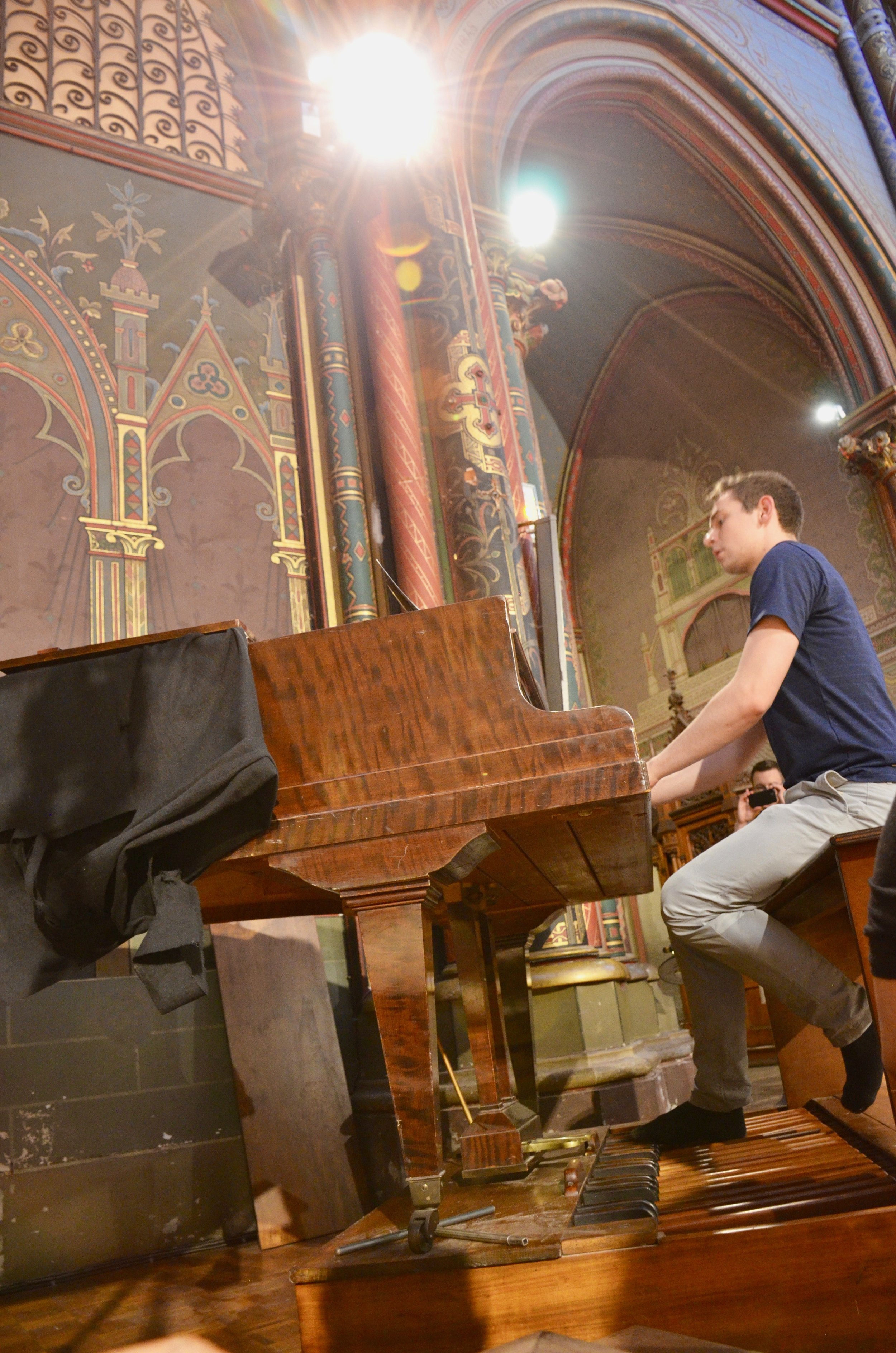 David von Behren performs Schumann on the pedal piano in Gésu Church, Toulouse