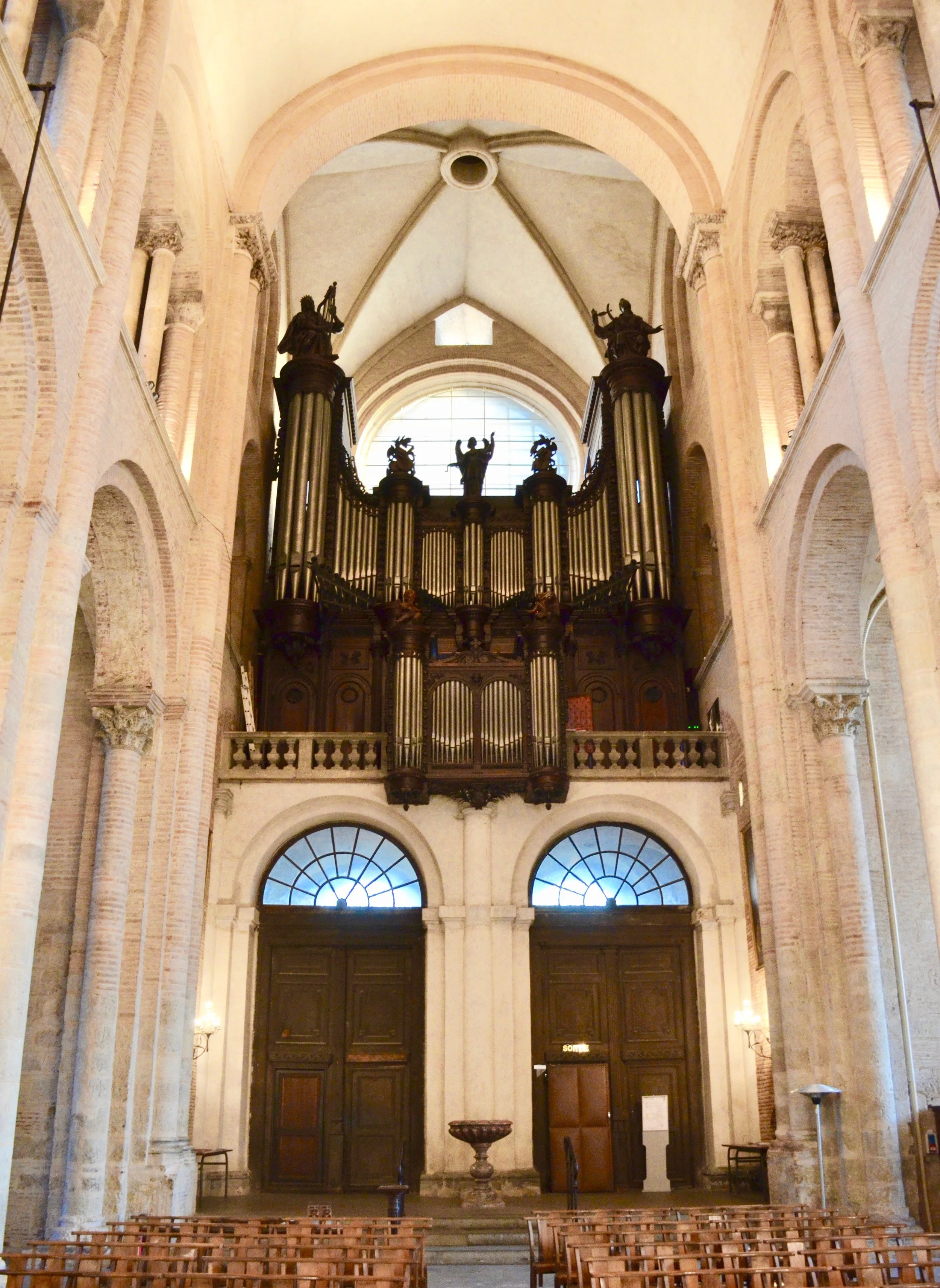 The Cavaillé-Coll organ in St-Sernin, Toulouse.