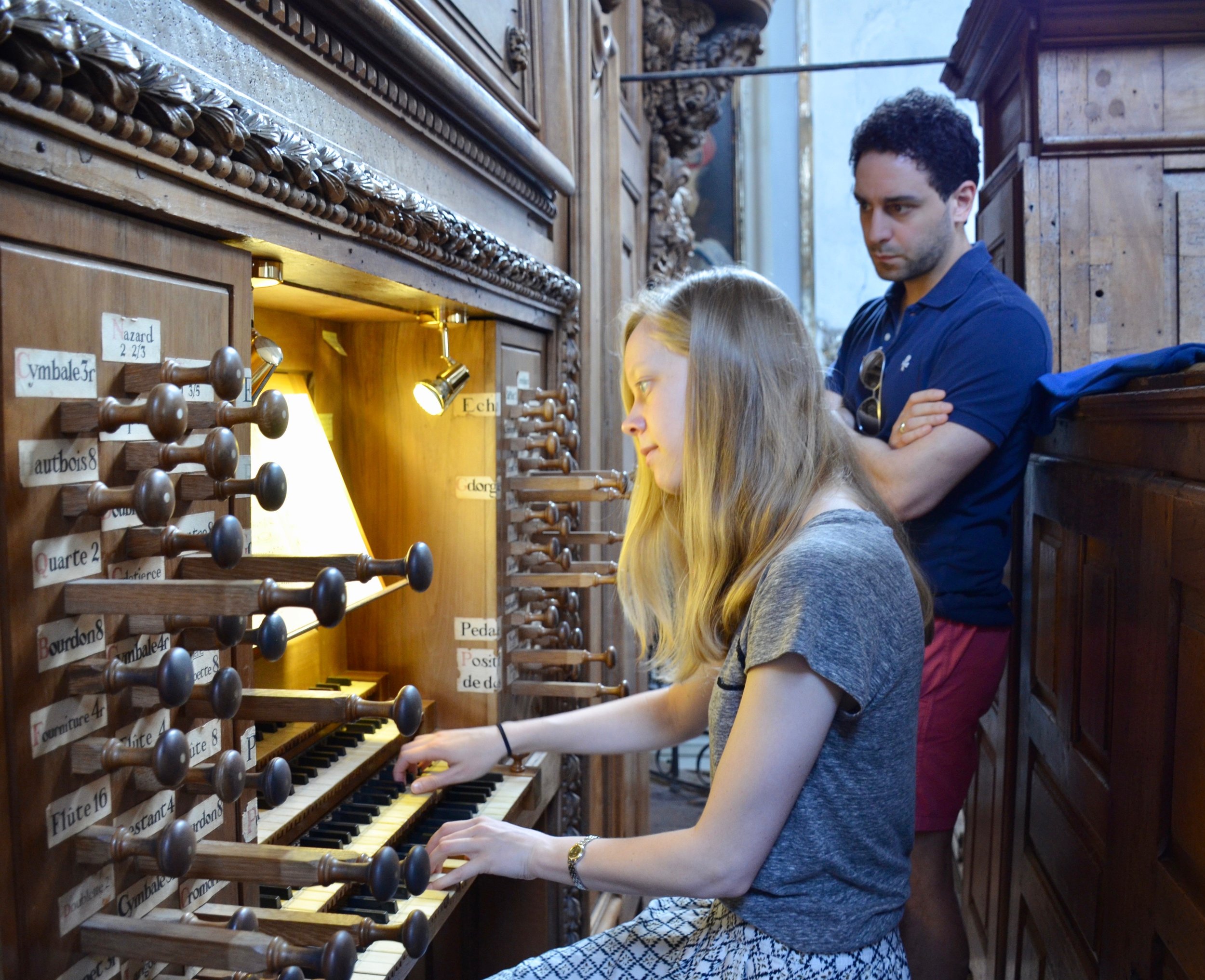 Laura Gullett plays the organ at St Pierre des Chartreux, Toulouse