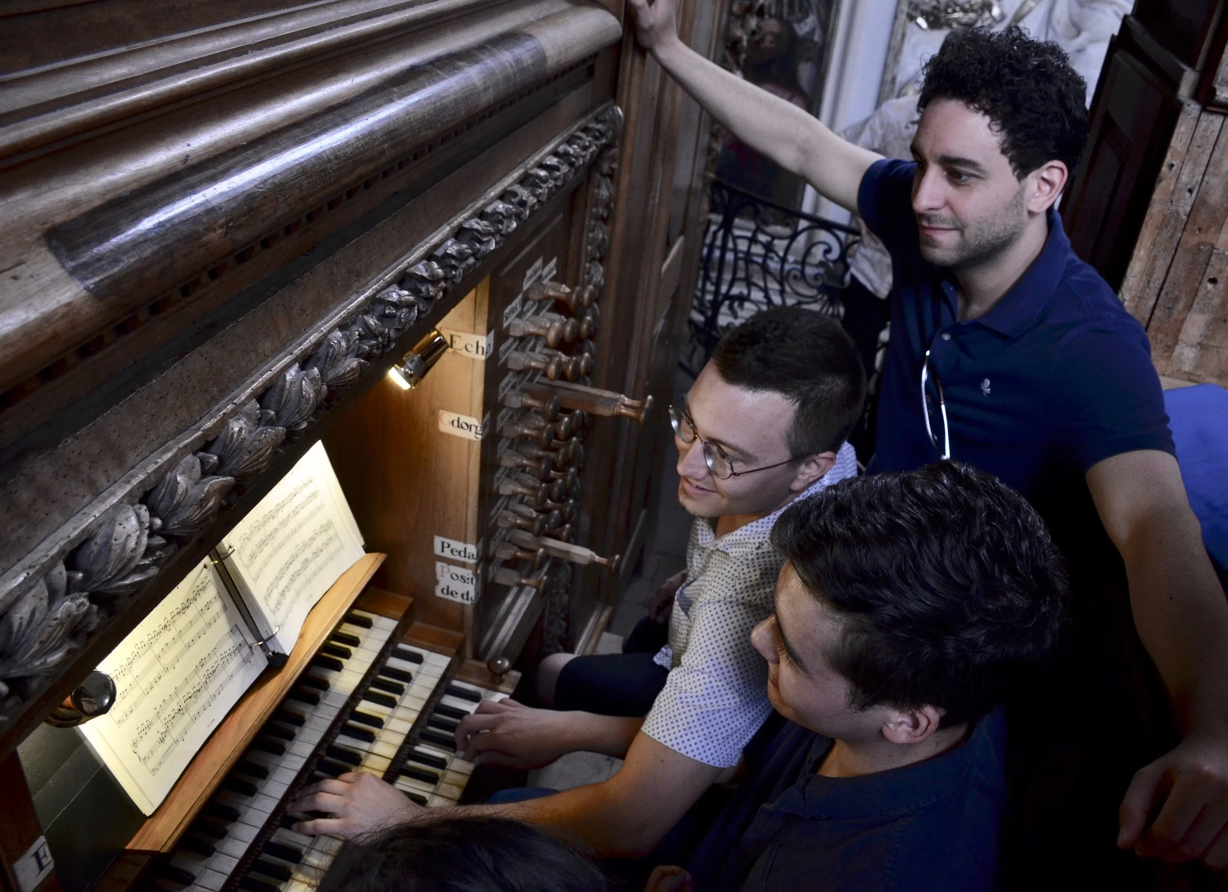 Noel de Sa e Silva, Corey De Tar, and Gianmarco Massameno at the organ in St Pierre des Chartreux, Toulouse