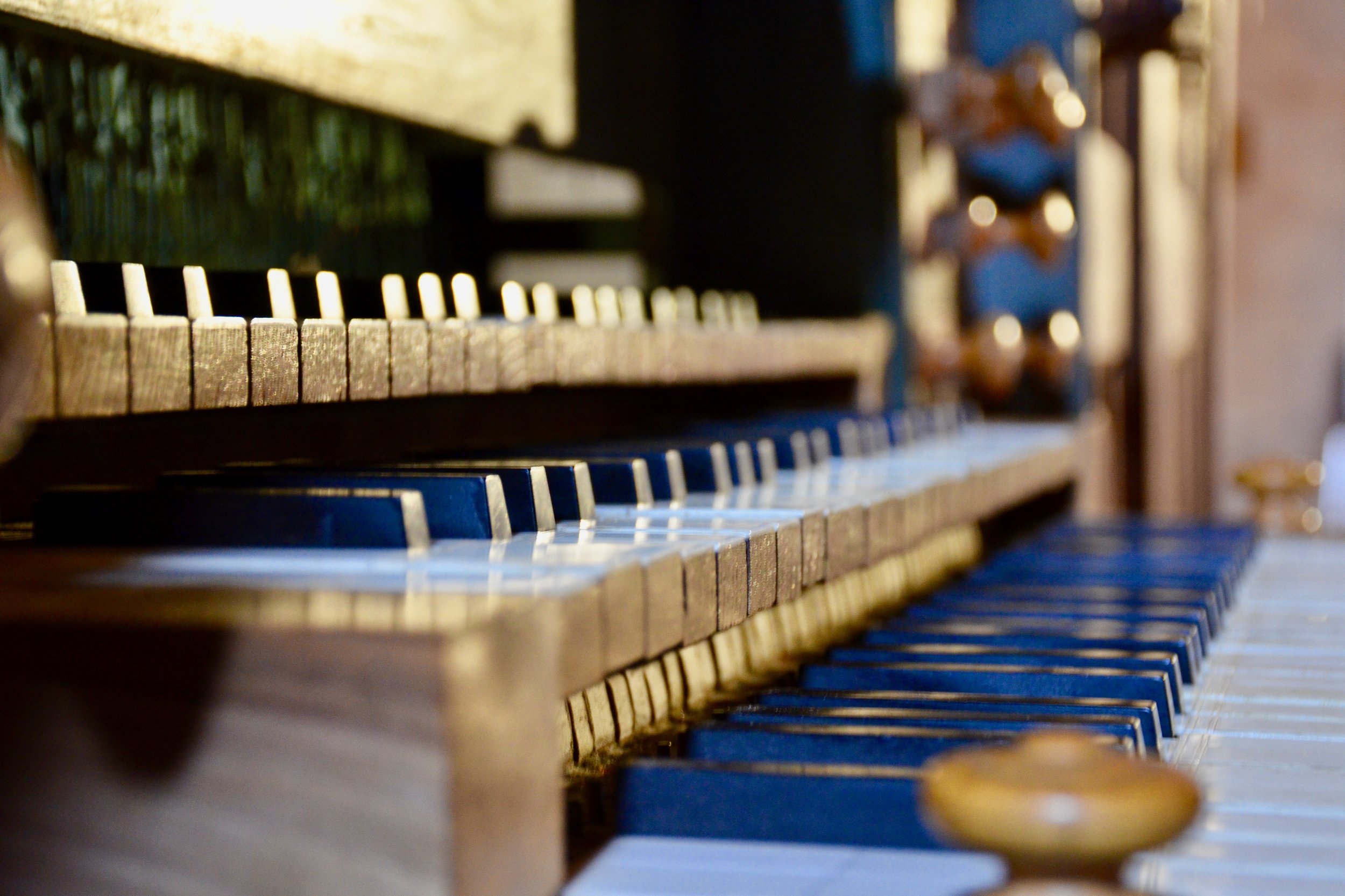 The key desks of St. Felix-Lauragais church organ