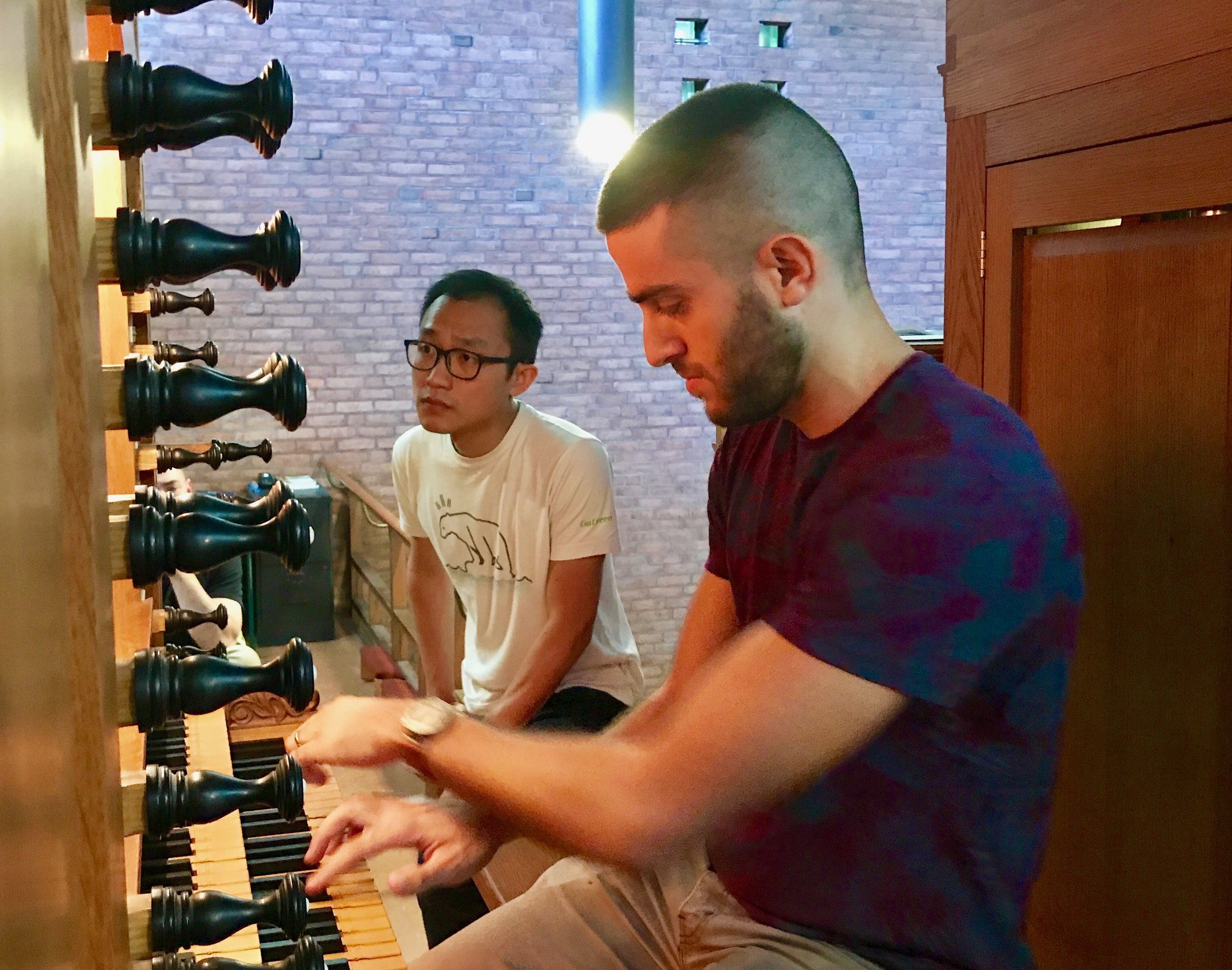  Organist Dor Amram plays at First Lutheran Church. Boston Organ Studio.&nbsp; 