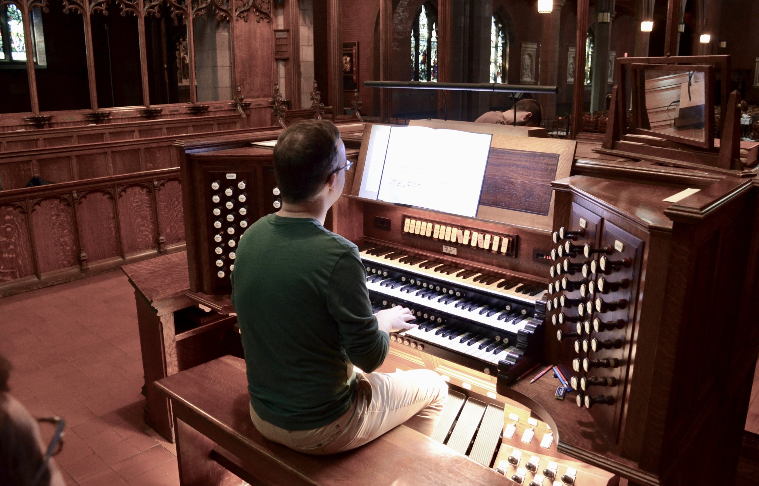 Rob Kubli plays the Lively-Fulcher organ at Christ Church New Haven