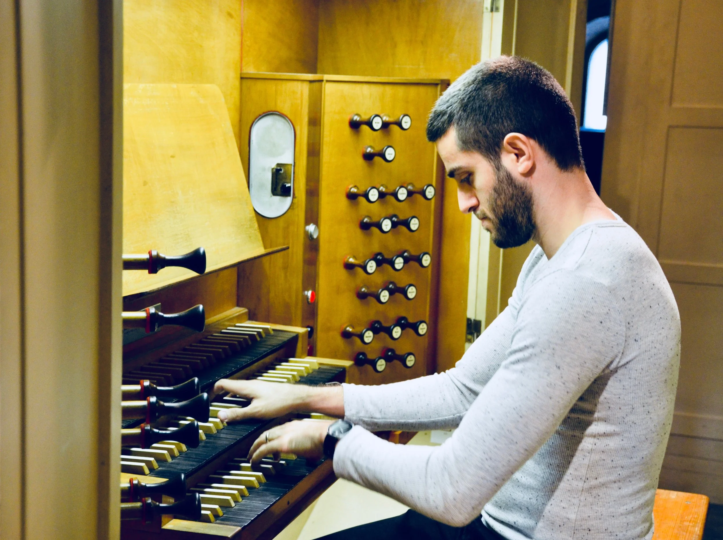 Dor Amram plays the Beckerath Organ, Church of the Immaculate Conception, Montreal. 