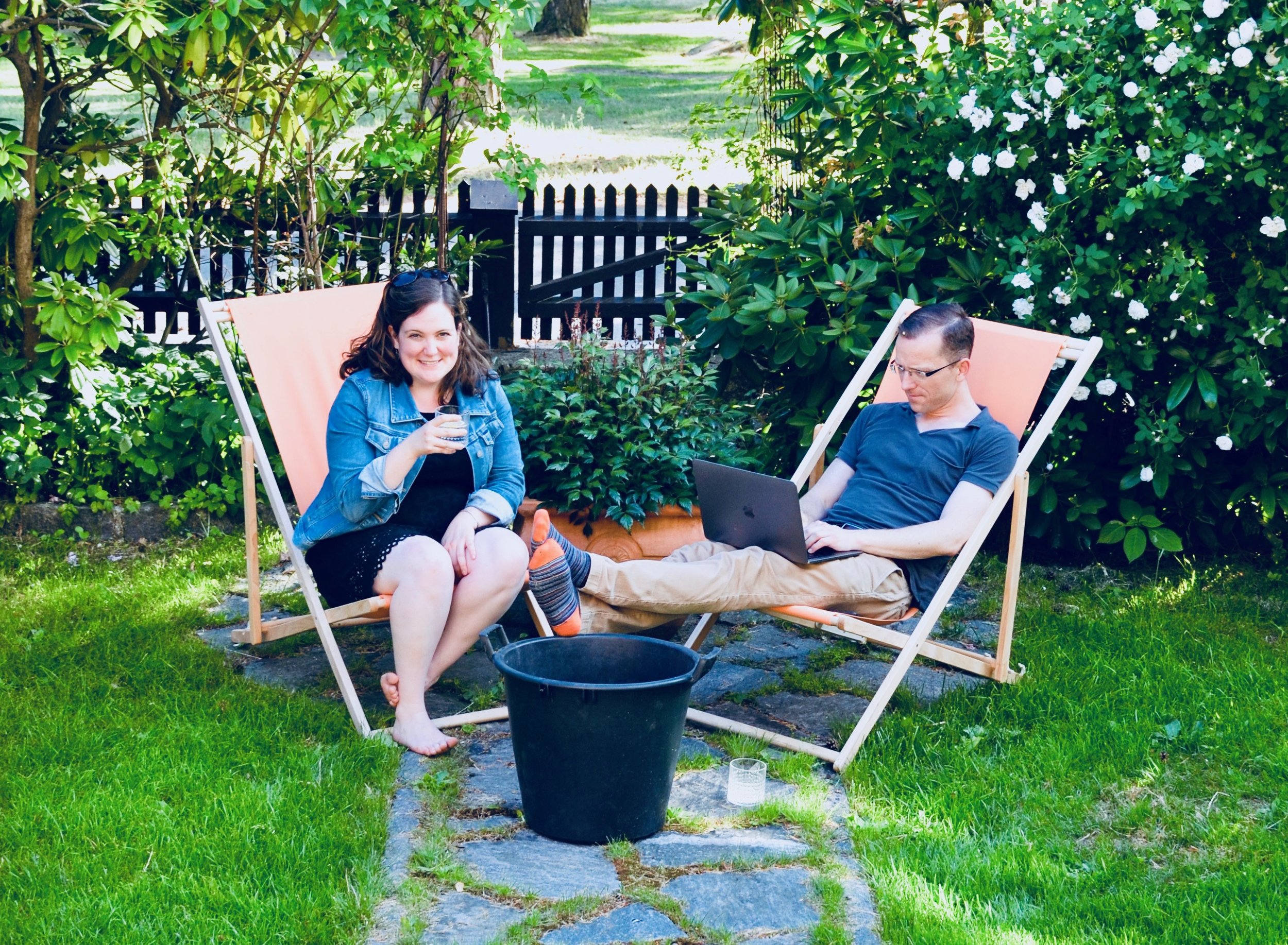 Chelsea Keating and Christian Lane enjoy amazing weather at our Airbnb in Göteborg.