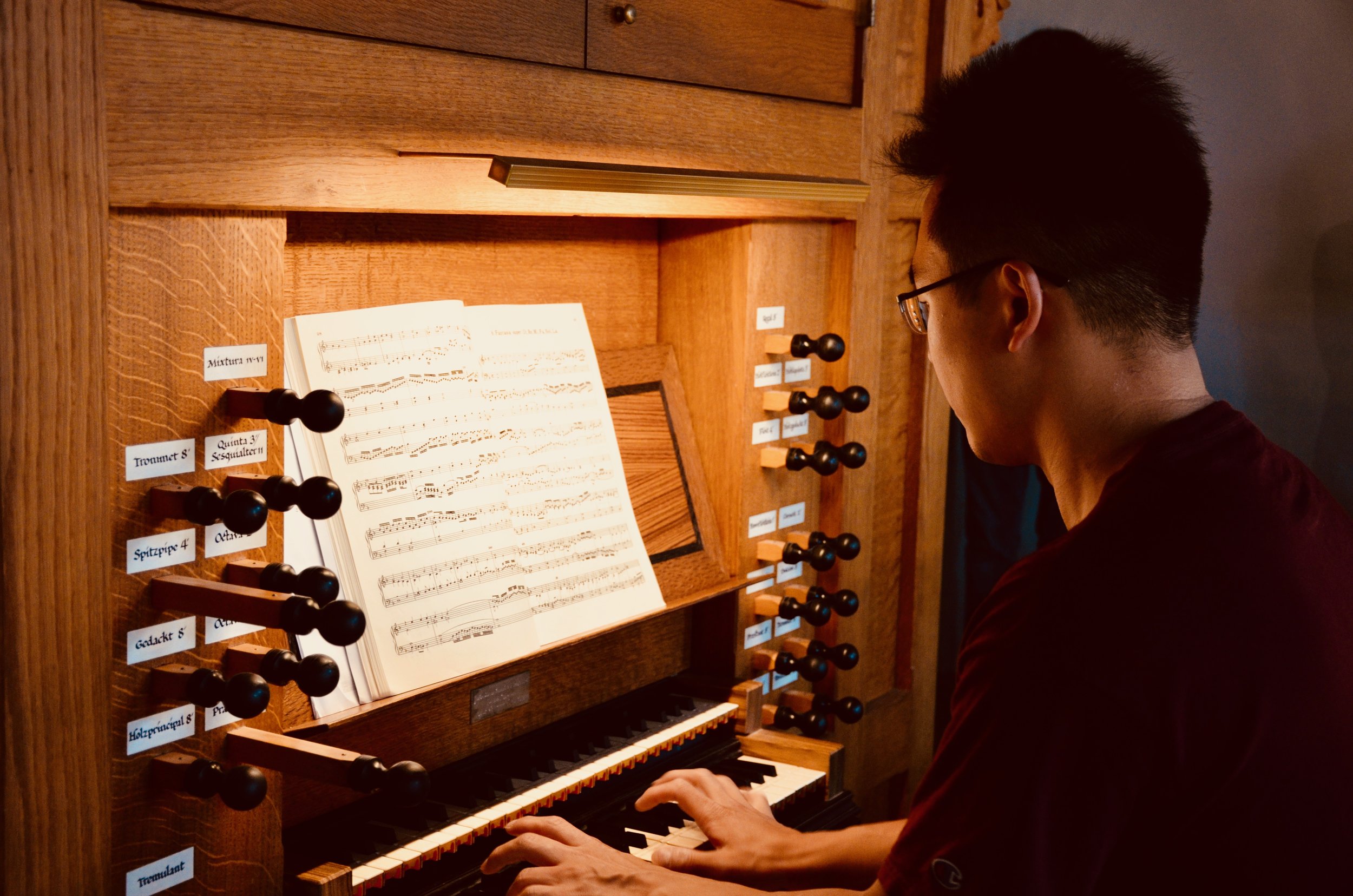  Adrian Cho plays the 1992 Brombaugh organ, Haga Church, Göteborg, Sweden. 