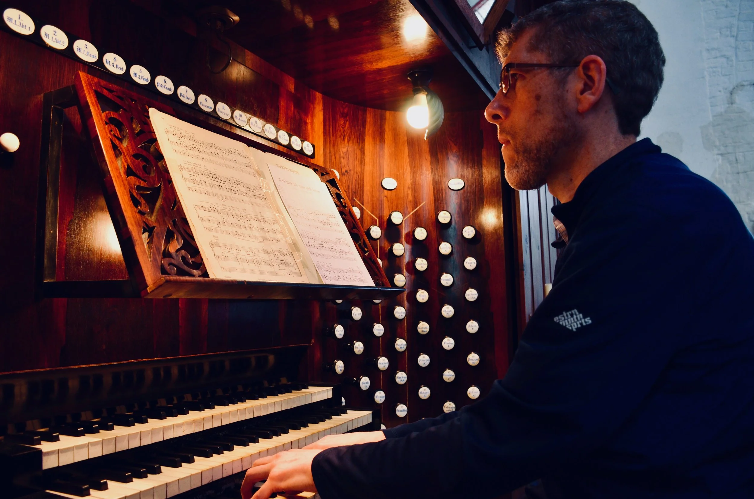 Chris Porter plays 1871 Ladegast Organ, Schwerin Dom. Boston Organ Studio.