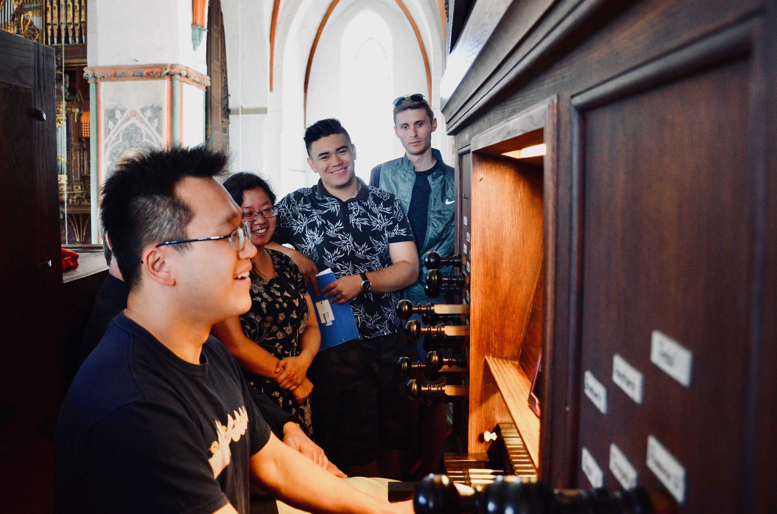 Adrian Cho plays the 1637 Stellwagen Organ, St. Jakobi, Lübeck.