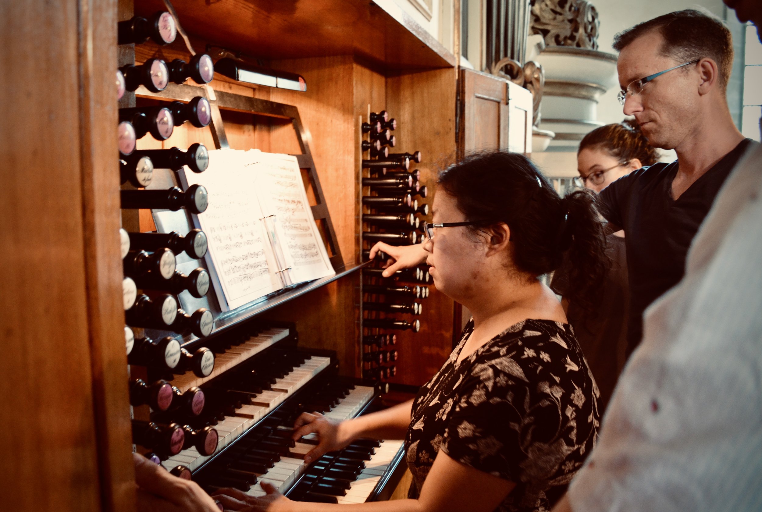 Jennifer Hsiao plays the 1855 Ladegast Organ, Merseburg Dom.