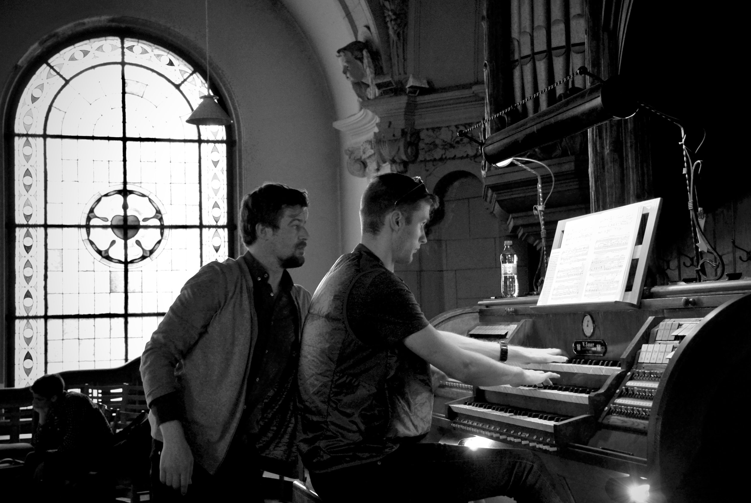 Martin Sturm assists Evan Currie, 1904 Sauer Organ, Michaeliskirche, Leipzig