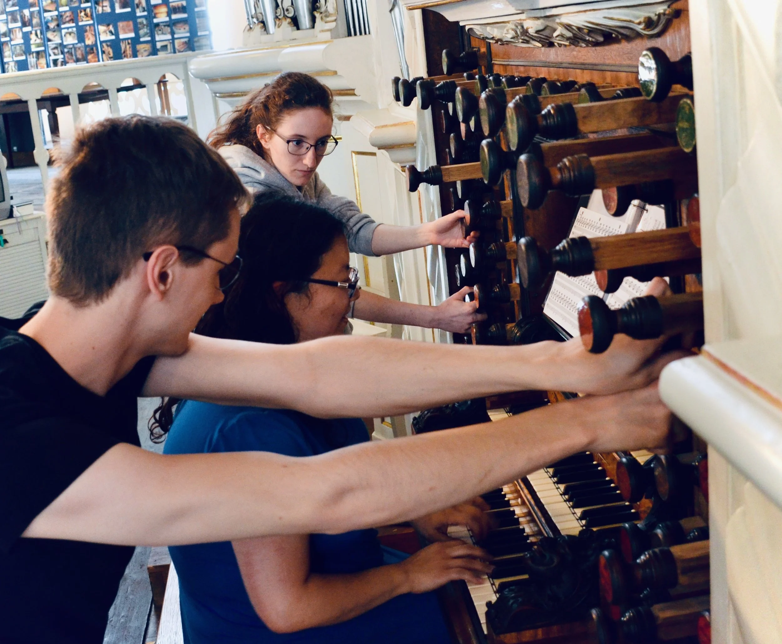 It is hard work pulling stops on the Trost organ in Waltershausen.
