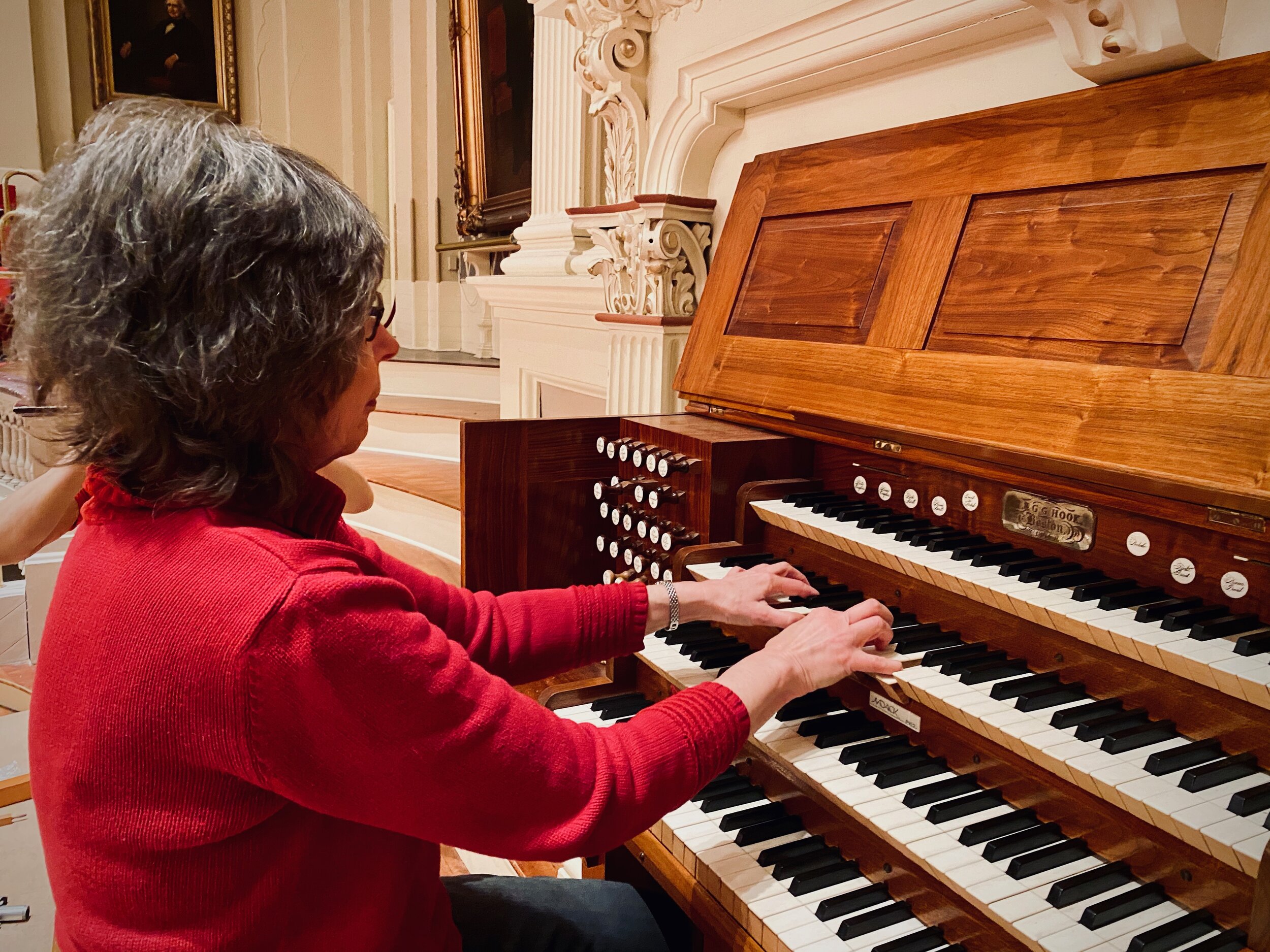 Karen Kay plays the 1864 Hook Organ, Mechanics Hall, Worcester, Mass. 