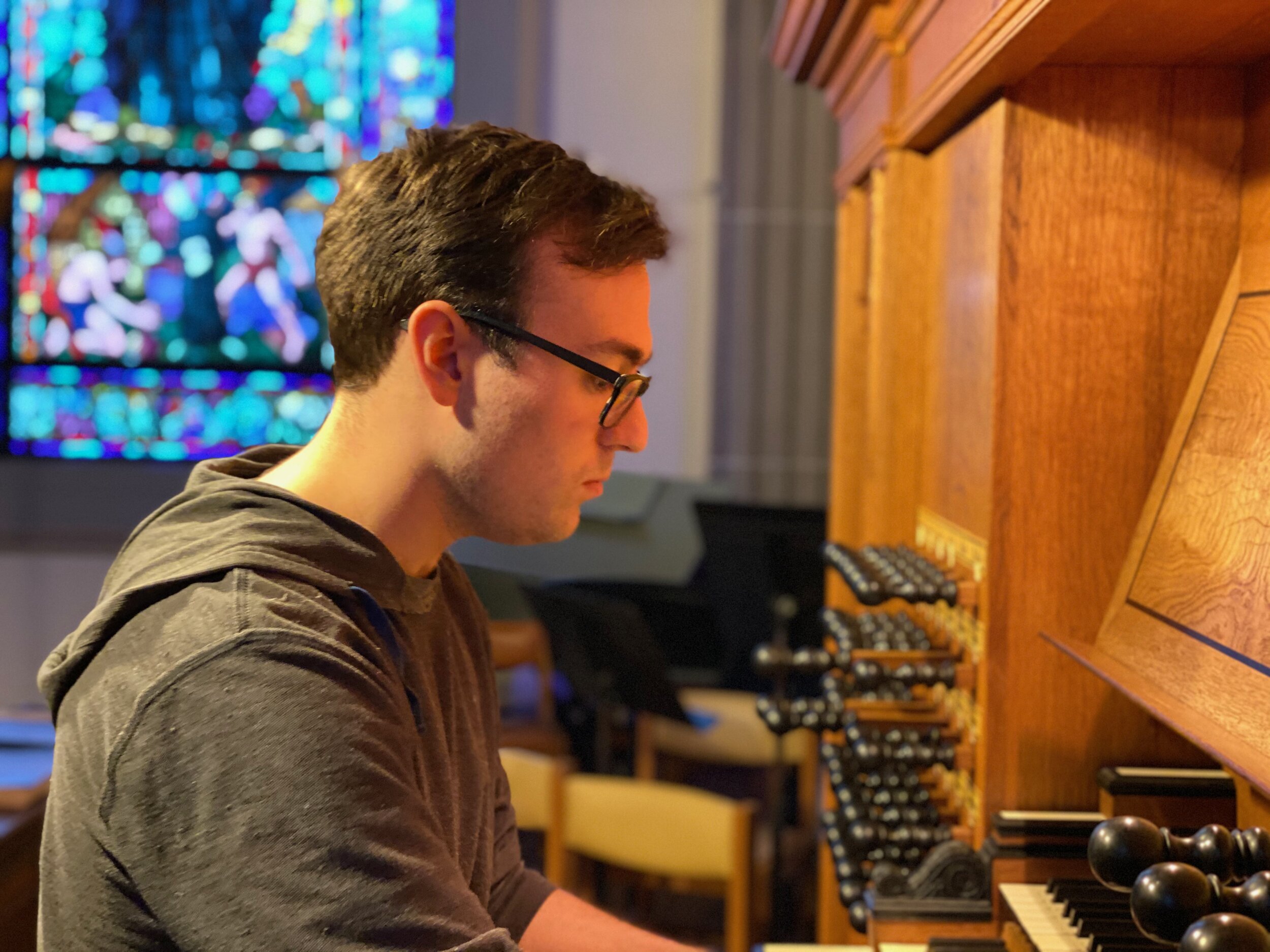 Kade Phillips plays the 1985 Taylor &amp; Boody Organ, St Joseph Chapel, College of the Holy Cross, Worcester, Mass. 