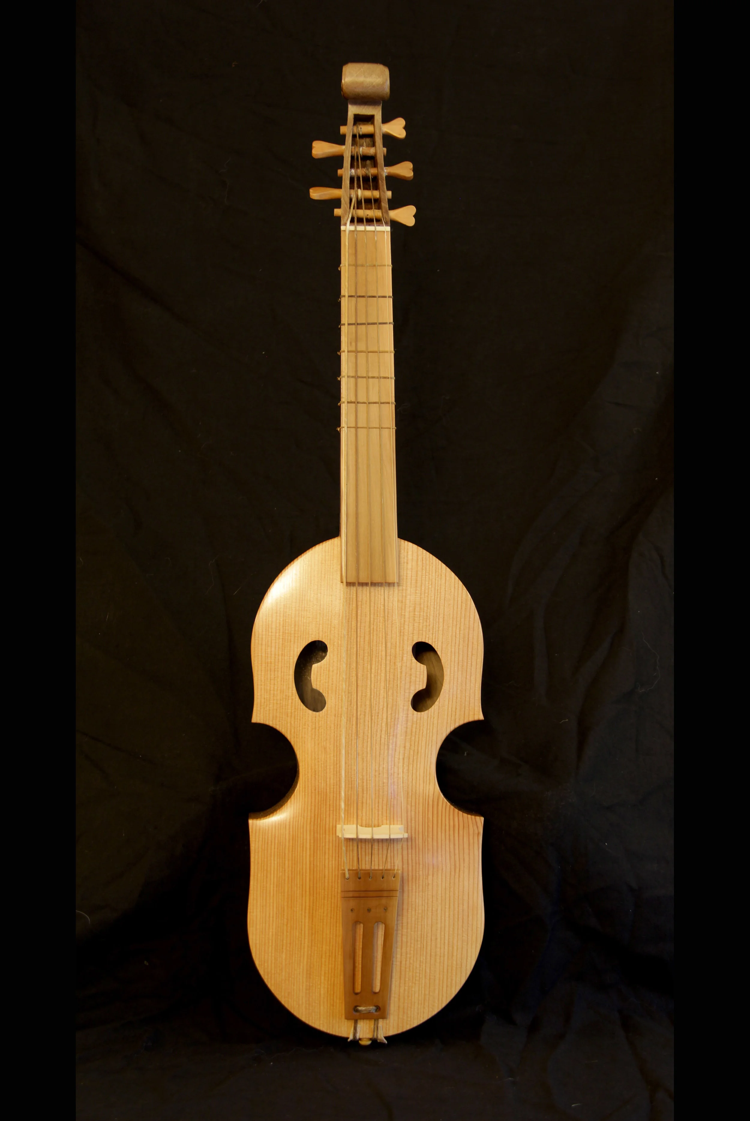 Vihuela Damian Forment