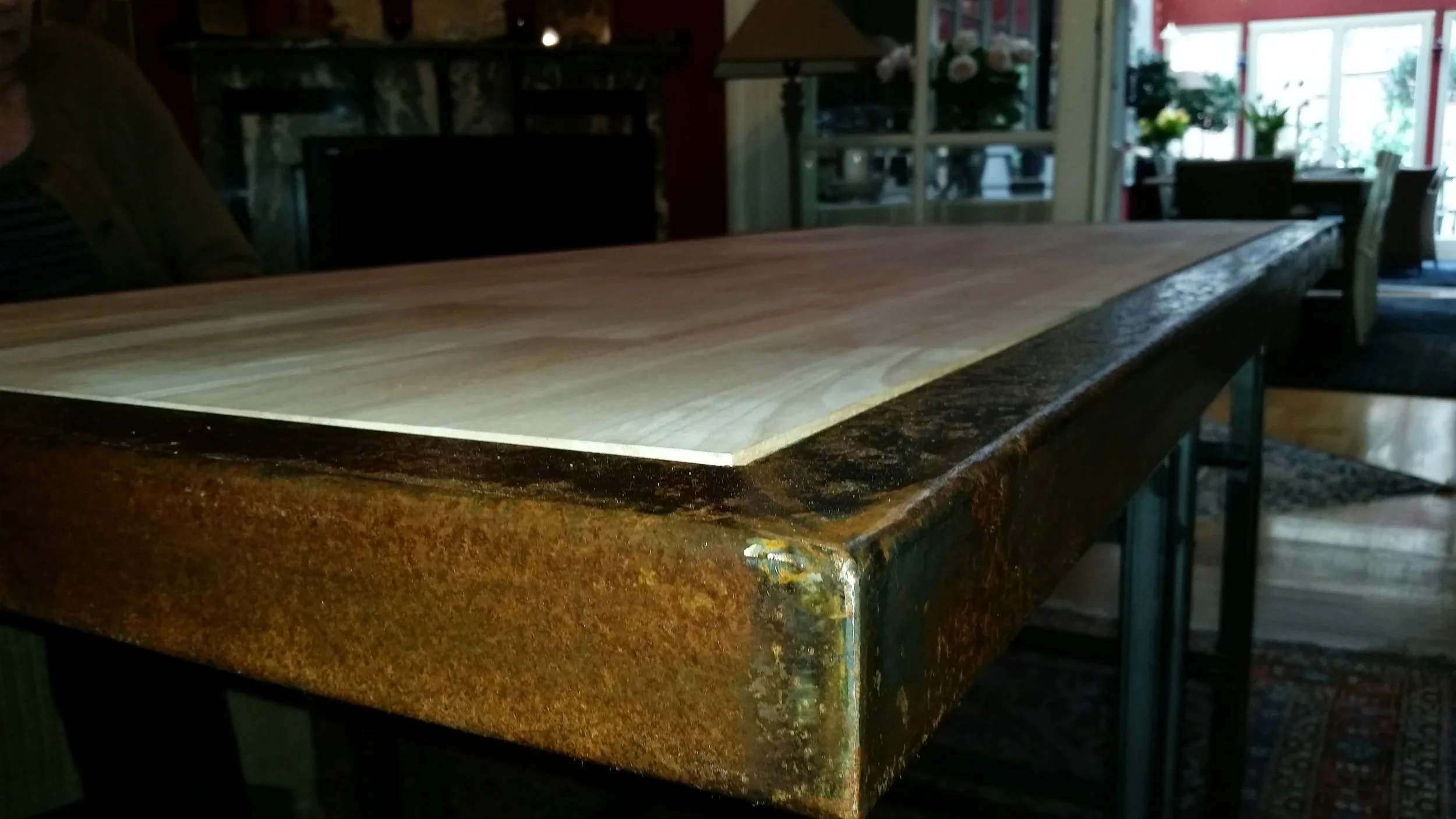 Reclaimed steel & rubberhout
