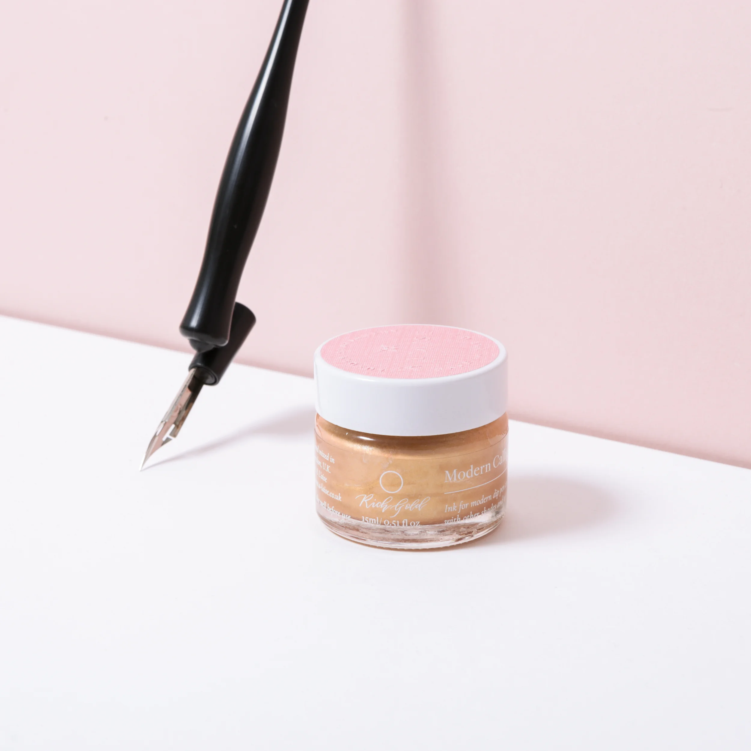 ALaise-Rich-Gold-Calligraphy-Ink