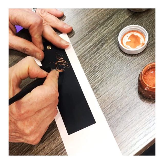Today is world calligraphy day and I had the absolute honour of spending my morning in the studio of @ellenweldondesign an amazing calligrapher and bespoke stationer in New York. I met her yesterday @ny_now and then she kindly invited me to her studio for breakfast and coffee. It was an absolute delight to meet her team, see all of her amazing work and delight over all of the paper! I feel so lucky to have had a look behind the doors of her studio. Here is a little video of her using my copper modern calligraphy ink and a little look at her gorgeous studio. Thanks Ellen, hopefully I can repay the favour one day in London! Happy world calligraphy day! #calligraphy #nycalligraphy #nynow #nynow2019 #calligraphyink
