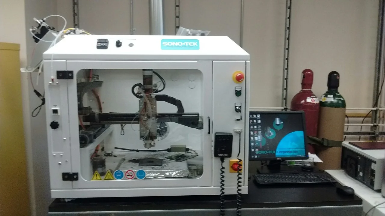 Ultrasonic spray system