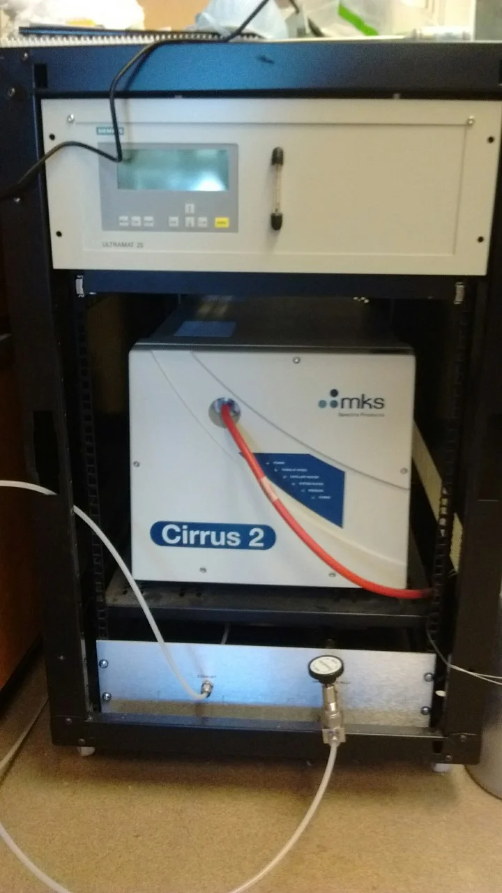 Mass spectrometer