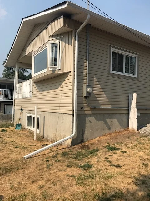 Daven siding finished (10).JPG