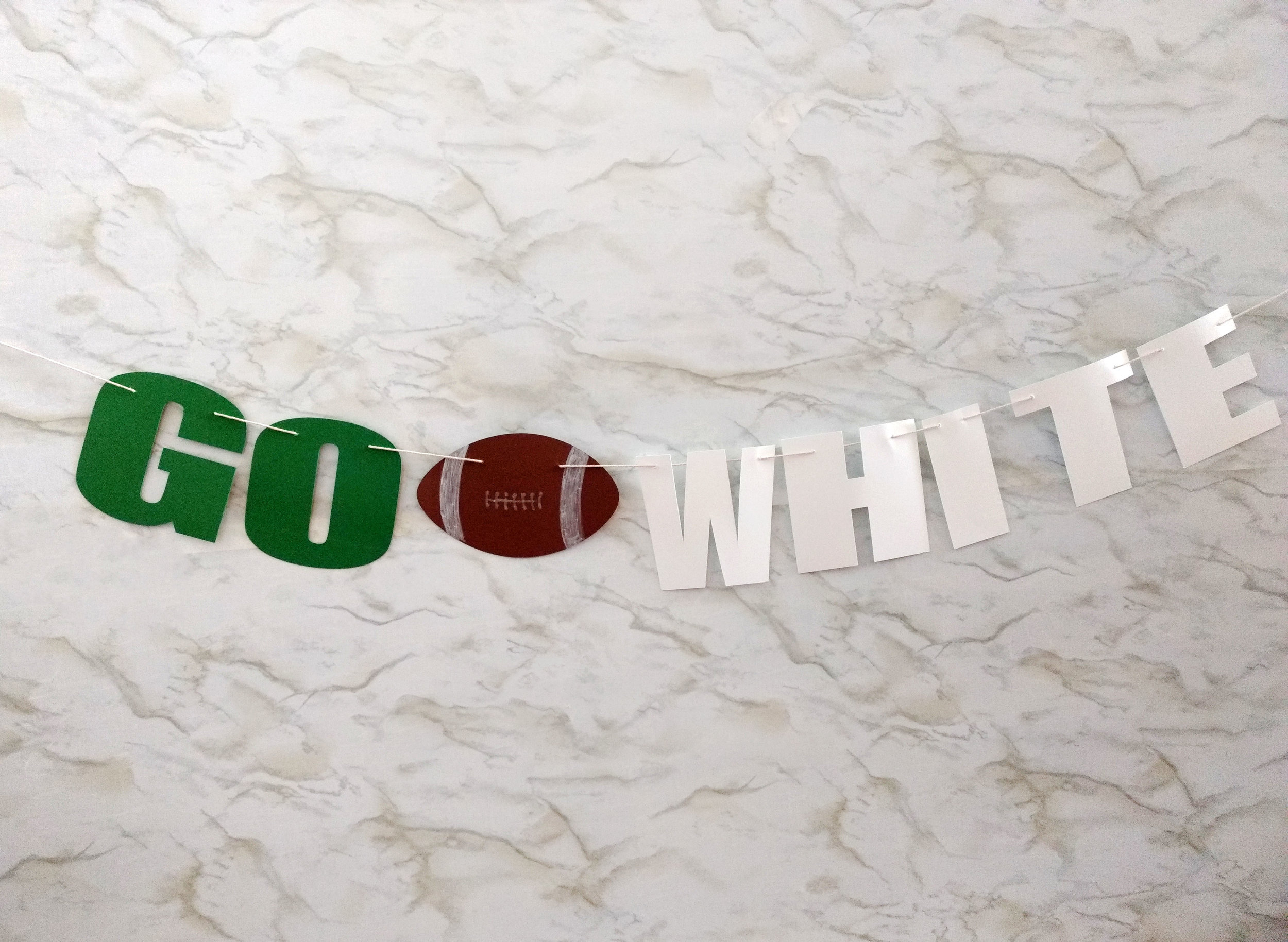 go white MSU garland.jpg