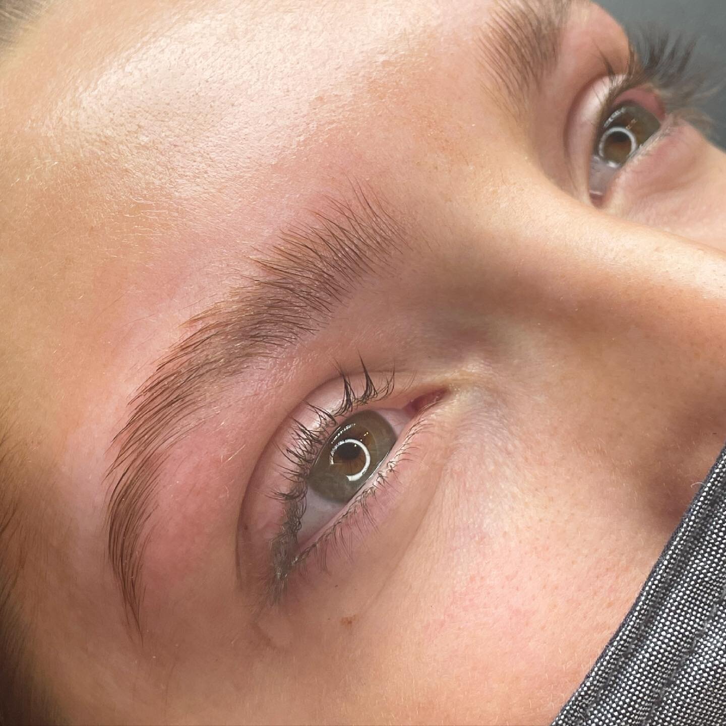 Anyone want to play? Lamination or microblading? 😃 Guess below!👇🏼
.
.
.
#lisasmithbrows #lisasmithmicroblading #smithcostudios #lamiantedbrows #microbladedbrows #freshbrows