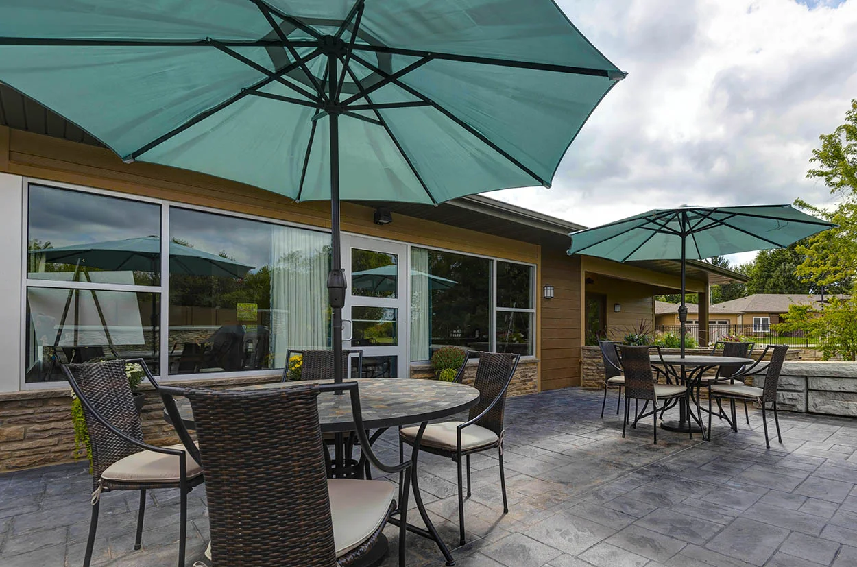 WEB Tera Vera clubhouse patio 4.jpg