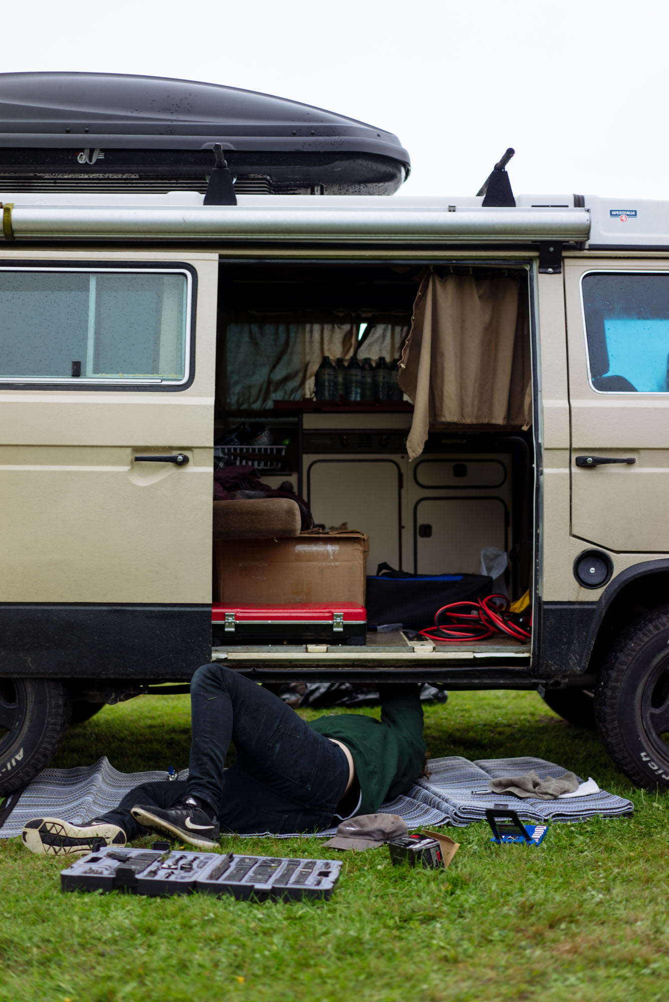 Paul trying to sort out why the Vanagon wouldn’t start