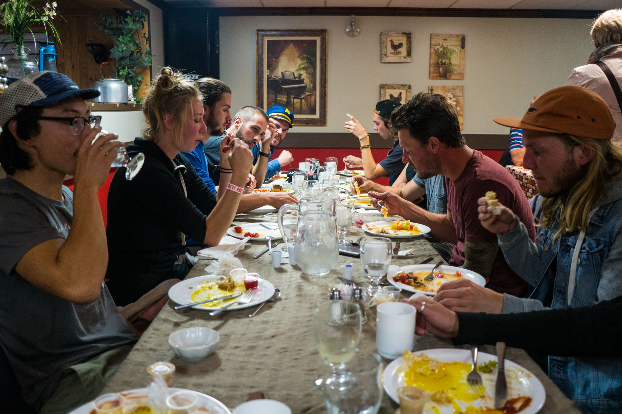 Everyone out to breakfast on the last morning of El Campo